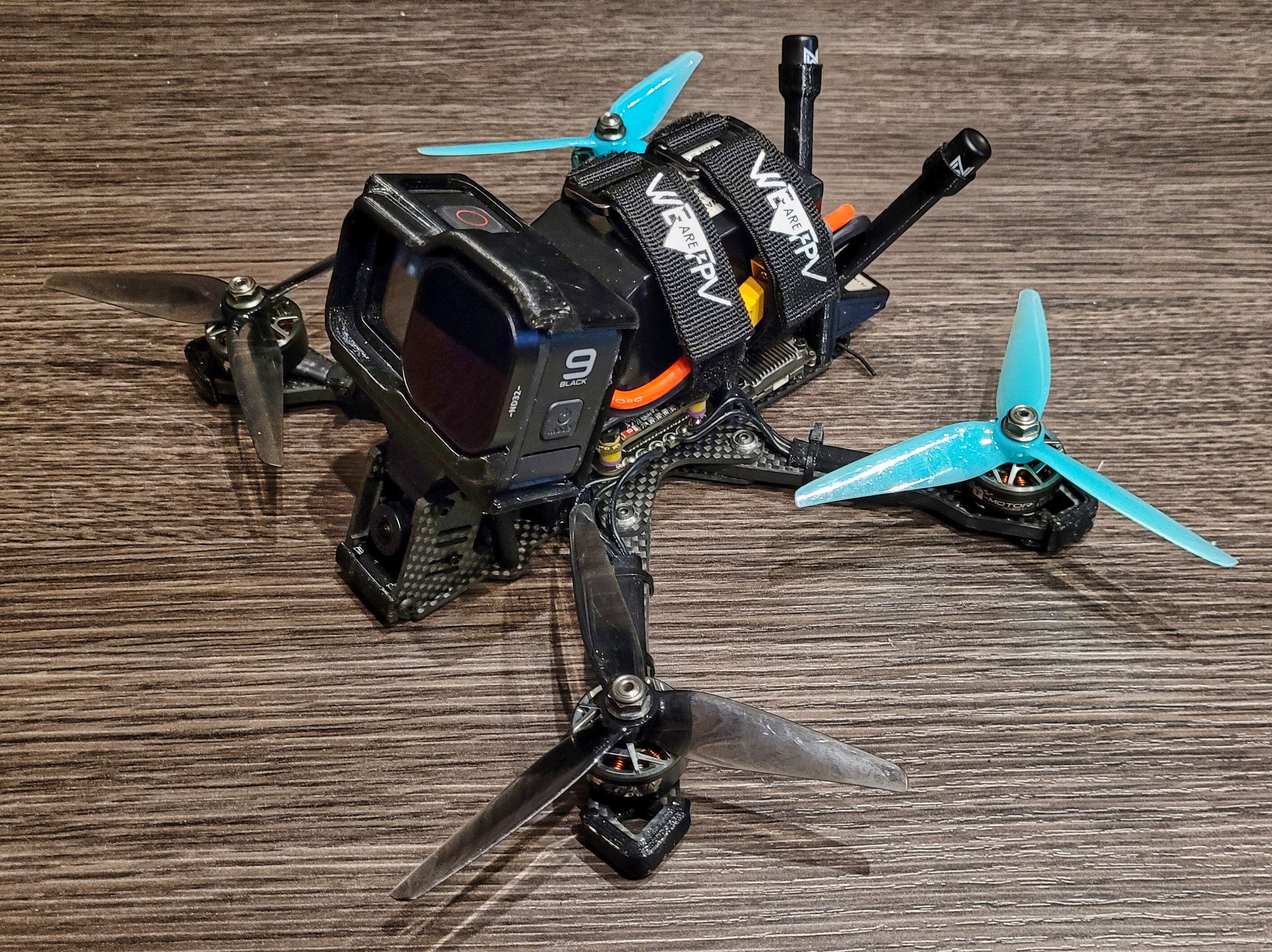 JeNo 5,1" Walksnail avatar V1 dual antenna mount 3D model