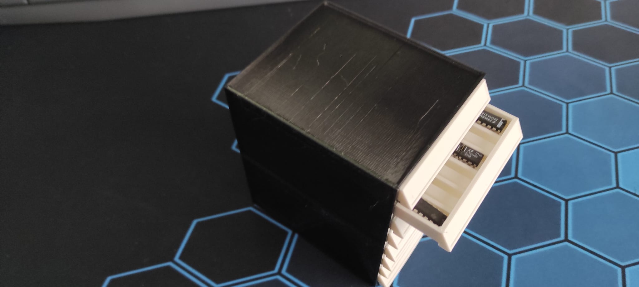 Electronic Components Organizer: Stackable Drawer Unit — thumbnail 6