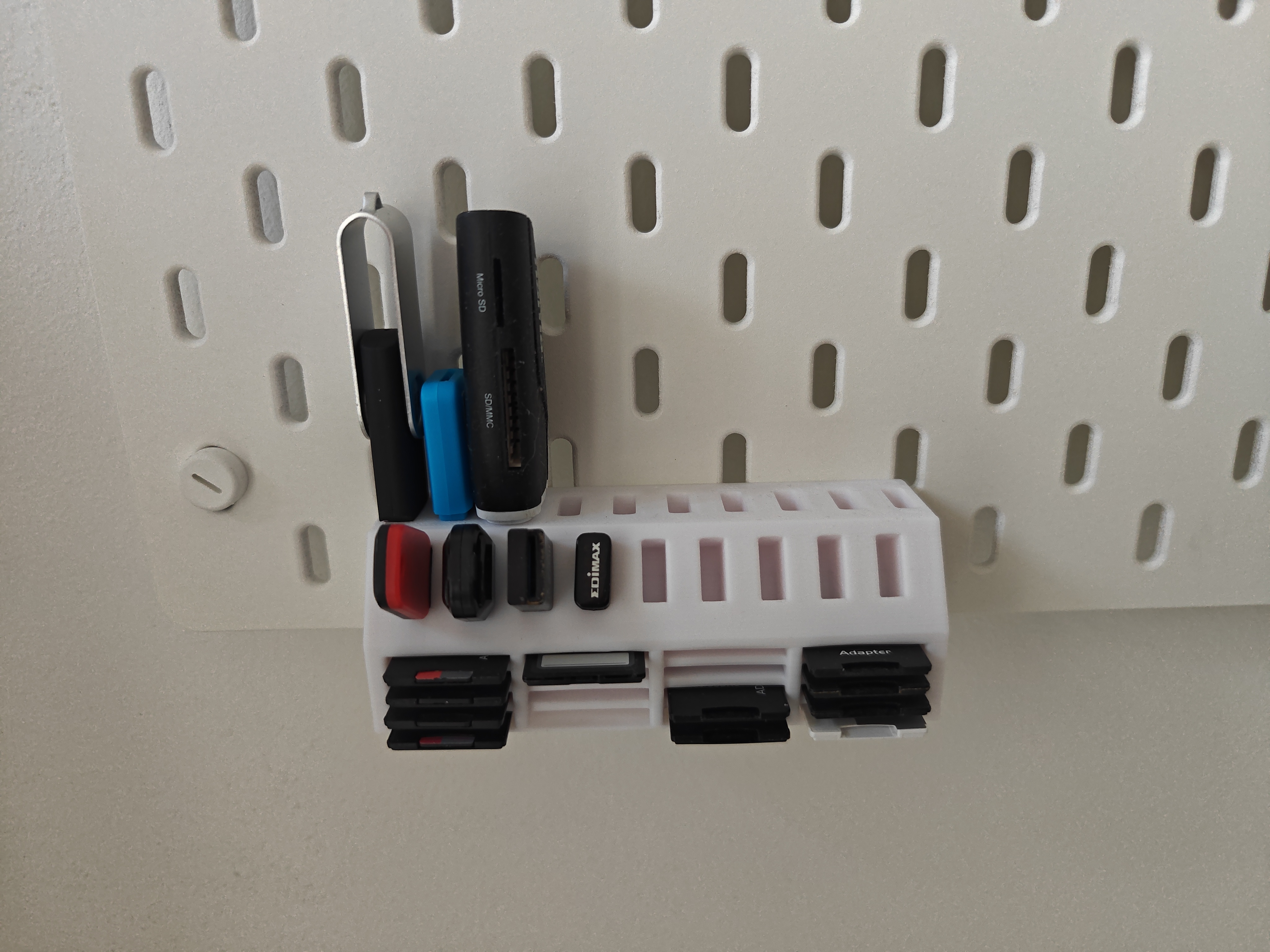Flash Drive and SD card holder for Skadis - Single print