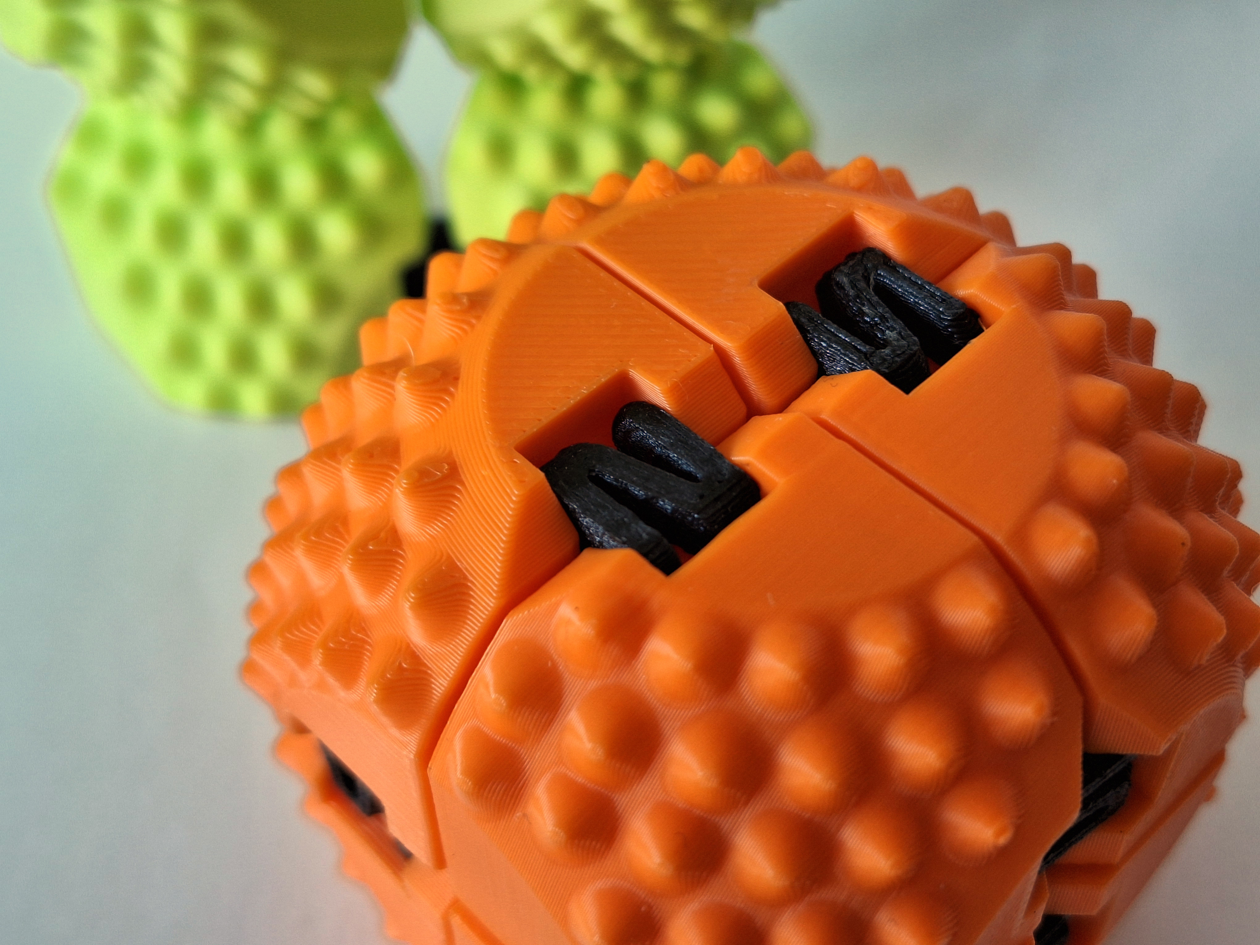 Miniatura 2 do modelo 3D Infinity ball with massage effect