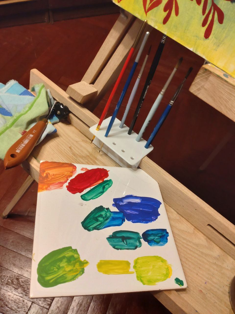 Brush holder for an art stand