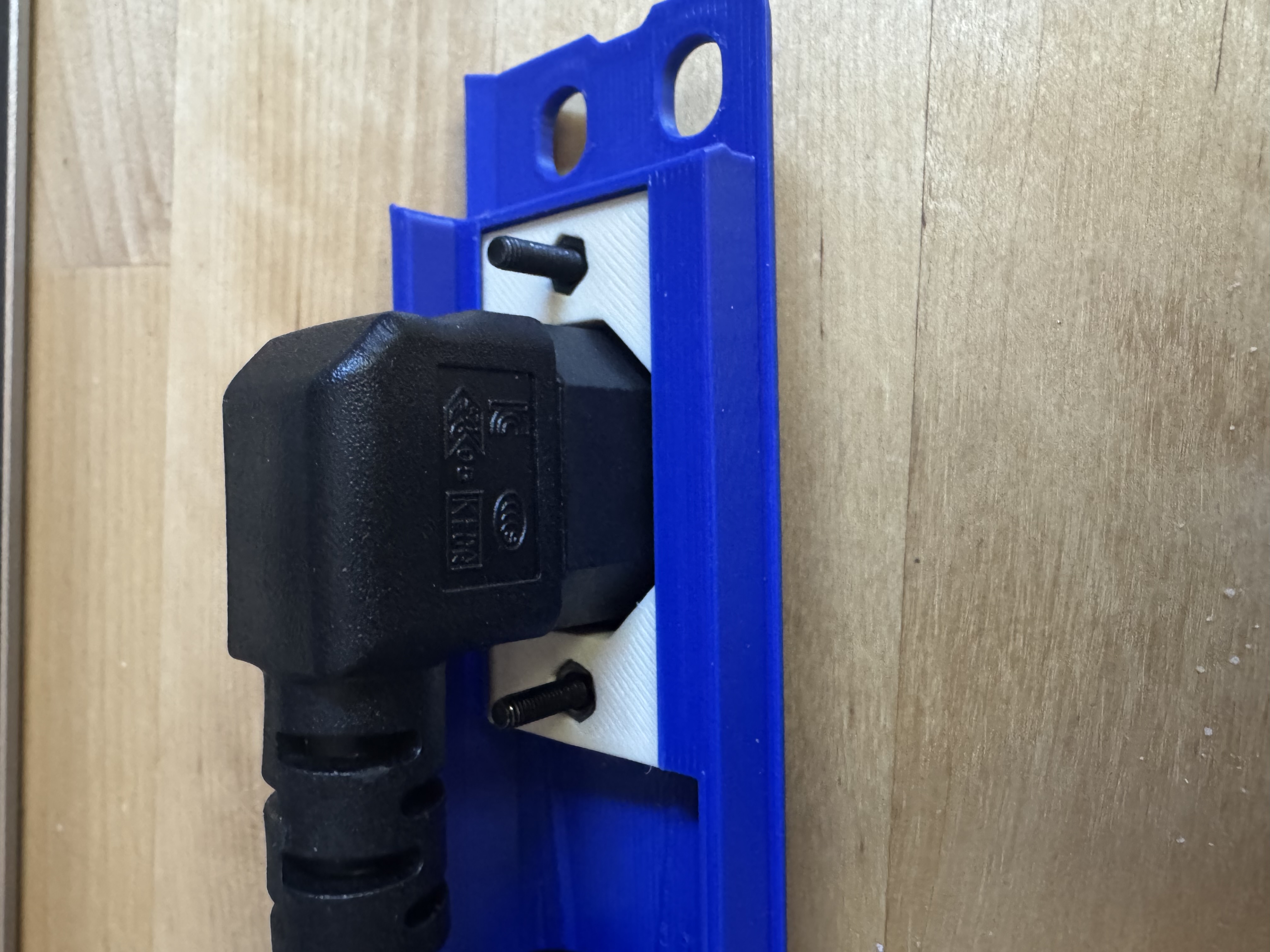 Mod10 C14 power inlet mount