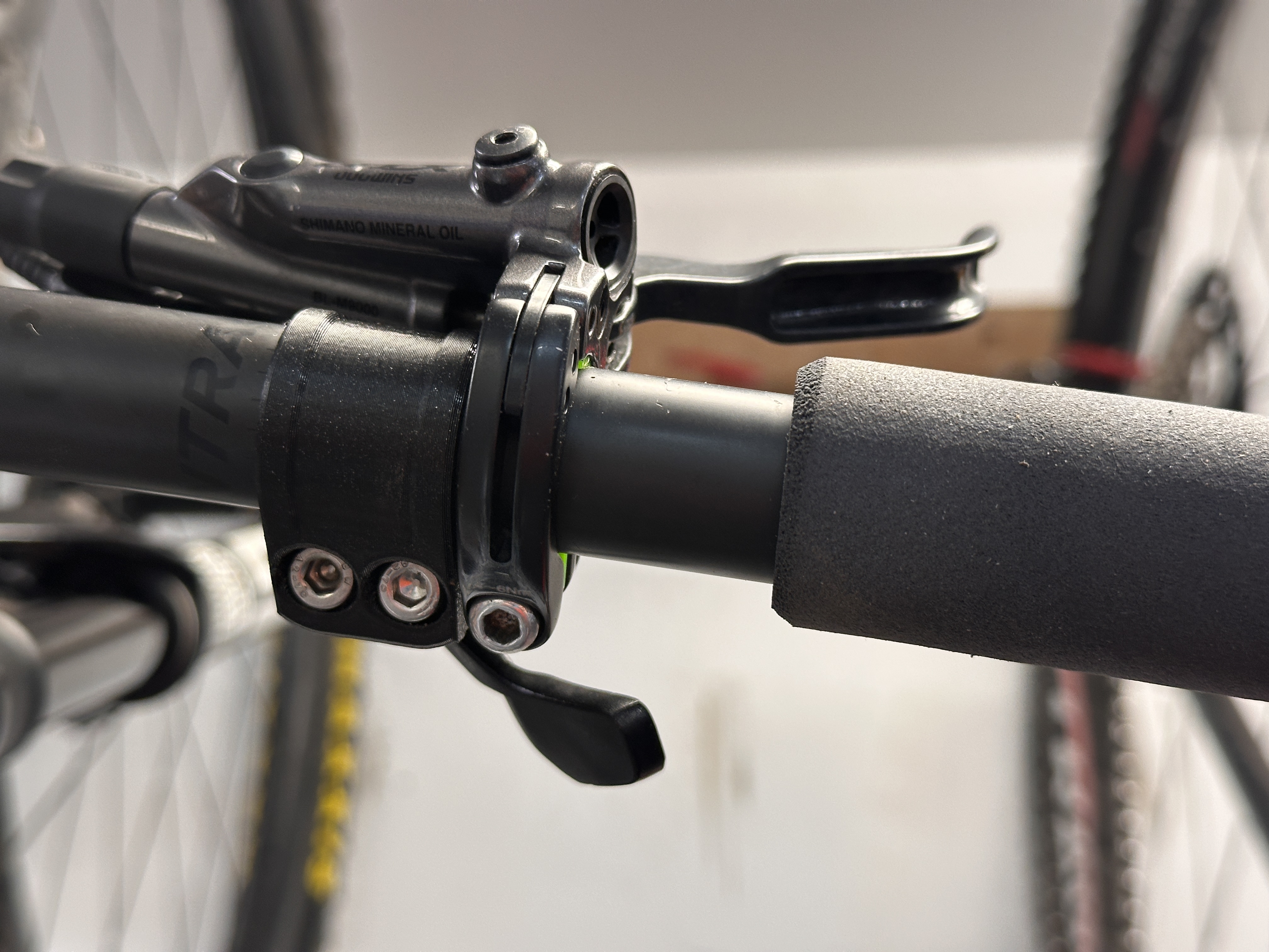SRAM flat bar double wide shifter clamp
