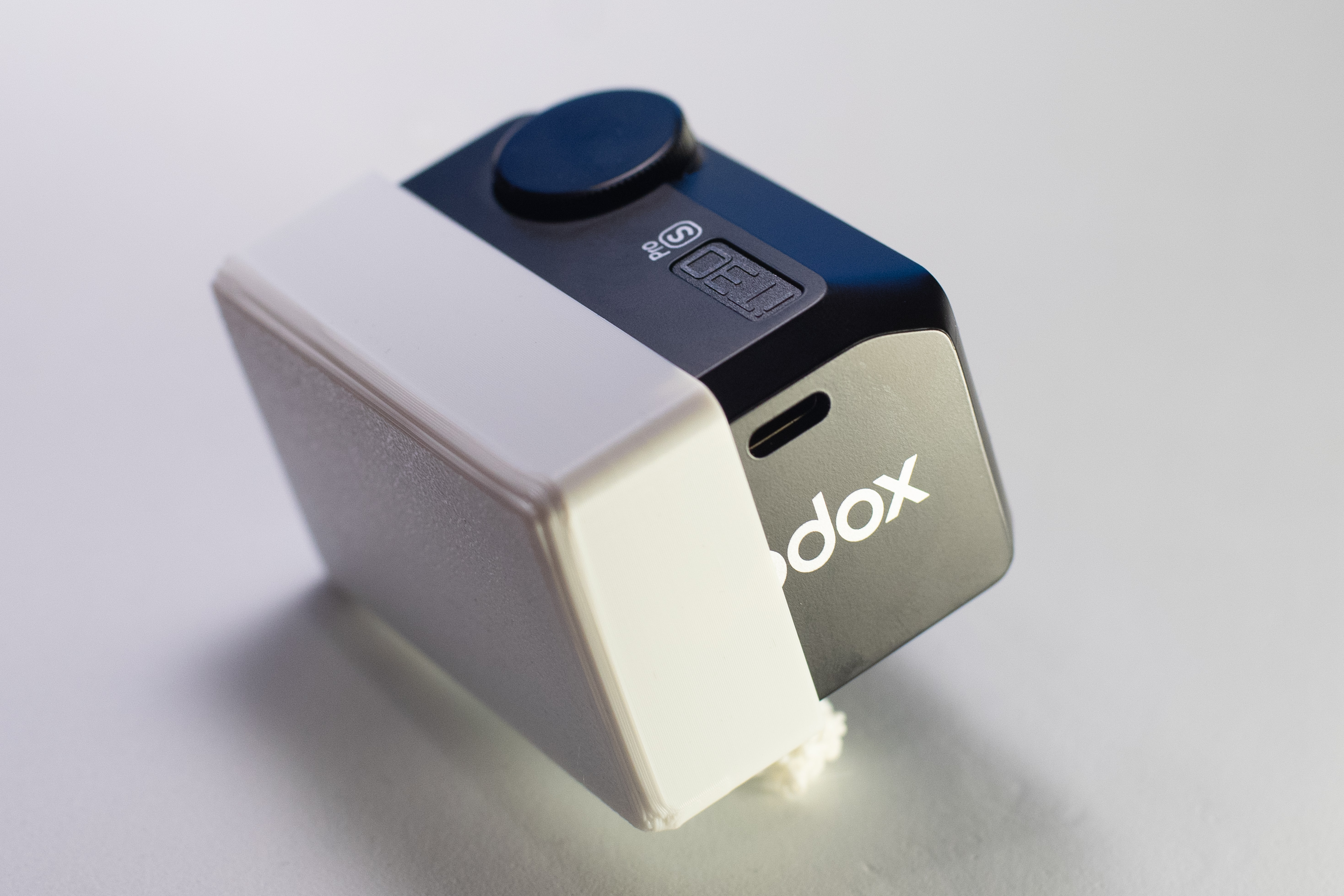 Miniatura 12 do modelo 3D godox it30 pro diffuser