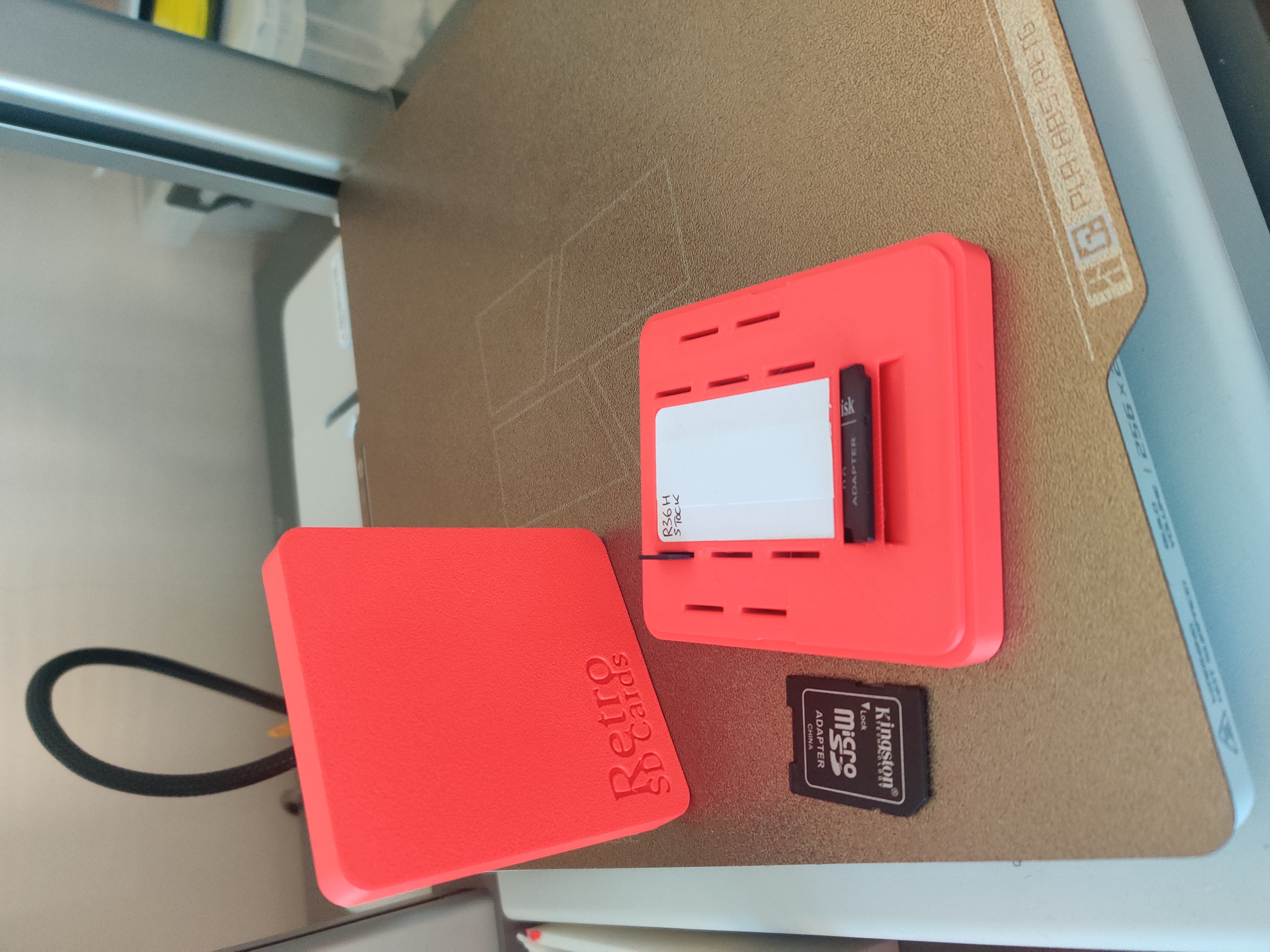 Miniatura 2 do modelo 3D Micro SD Card Case