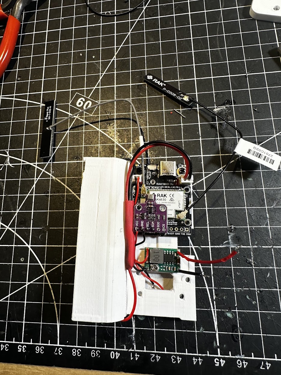 Meshtastic Absolute Bare Minimum Node Smoker's Section — miniatura 4