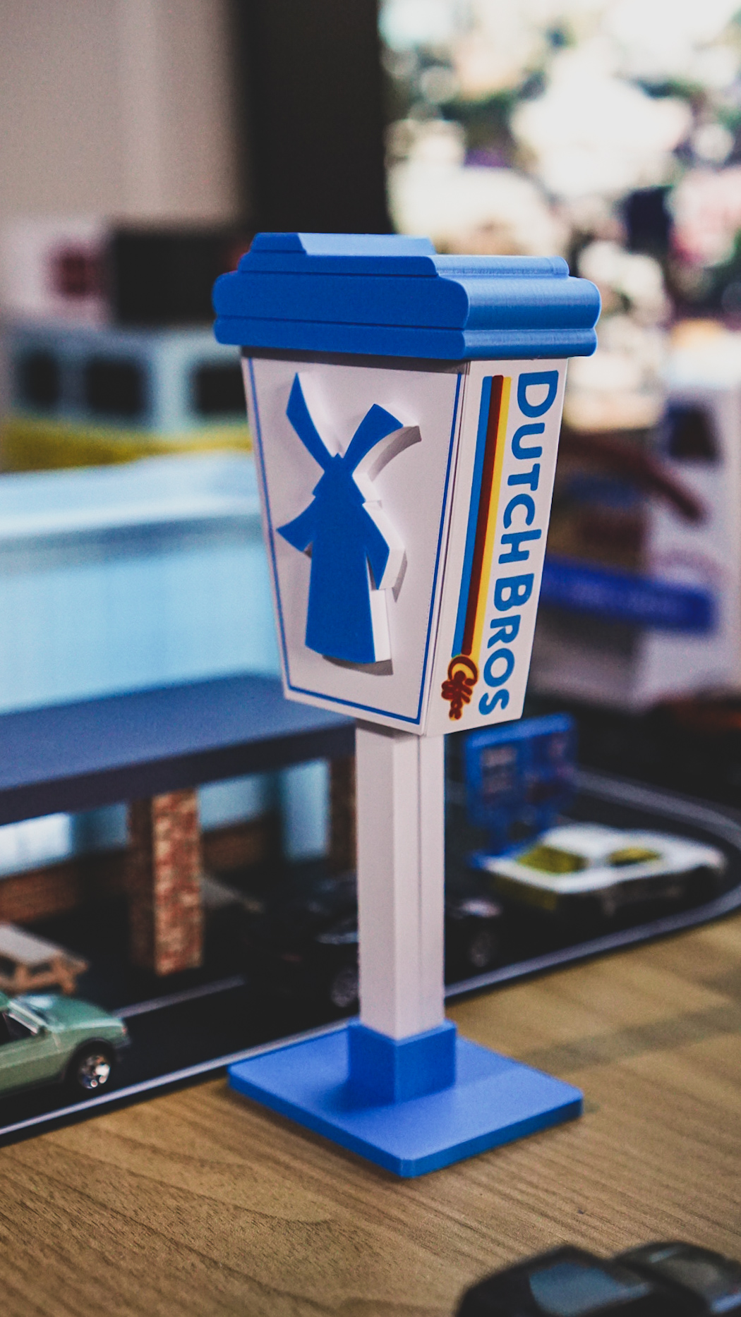 Dutch Bros Coffee Model Set - 1:64 Scale Diorama — thumbnail 13