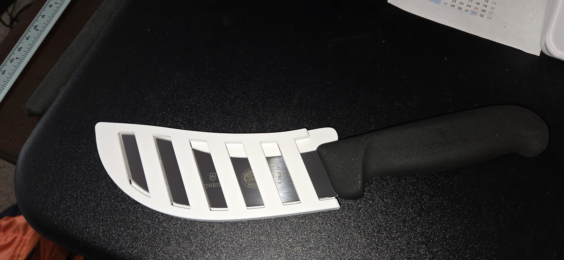 Victornox skinning knife blade cover