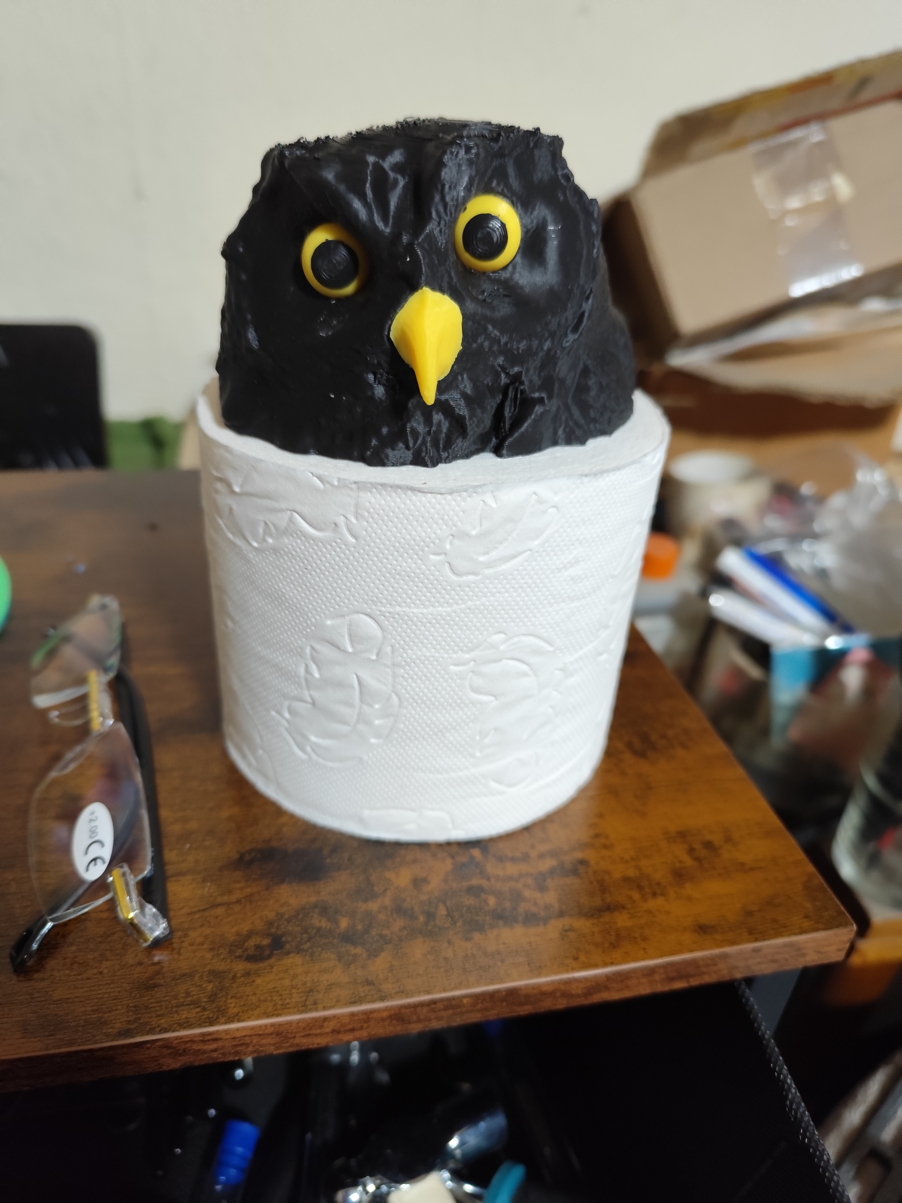 Owl toilet roll adorment upgrade (yellow beak)