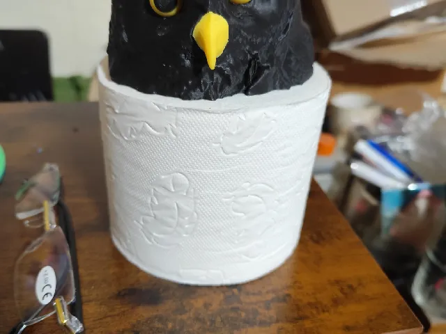 Owl toilet roll adorment upgrade (yellow beak)