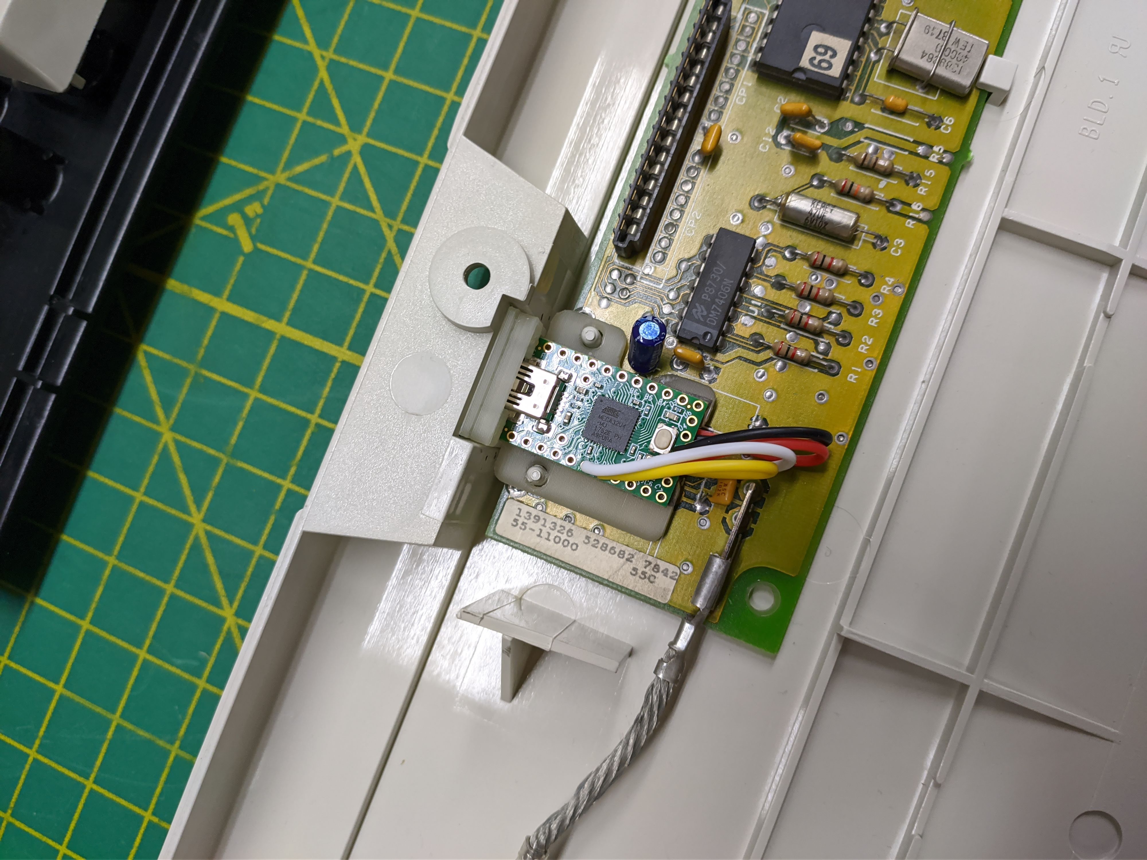 IBM Model M Teensy USB mount for SDL boards