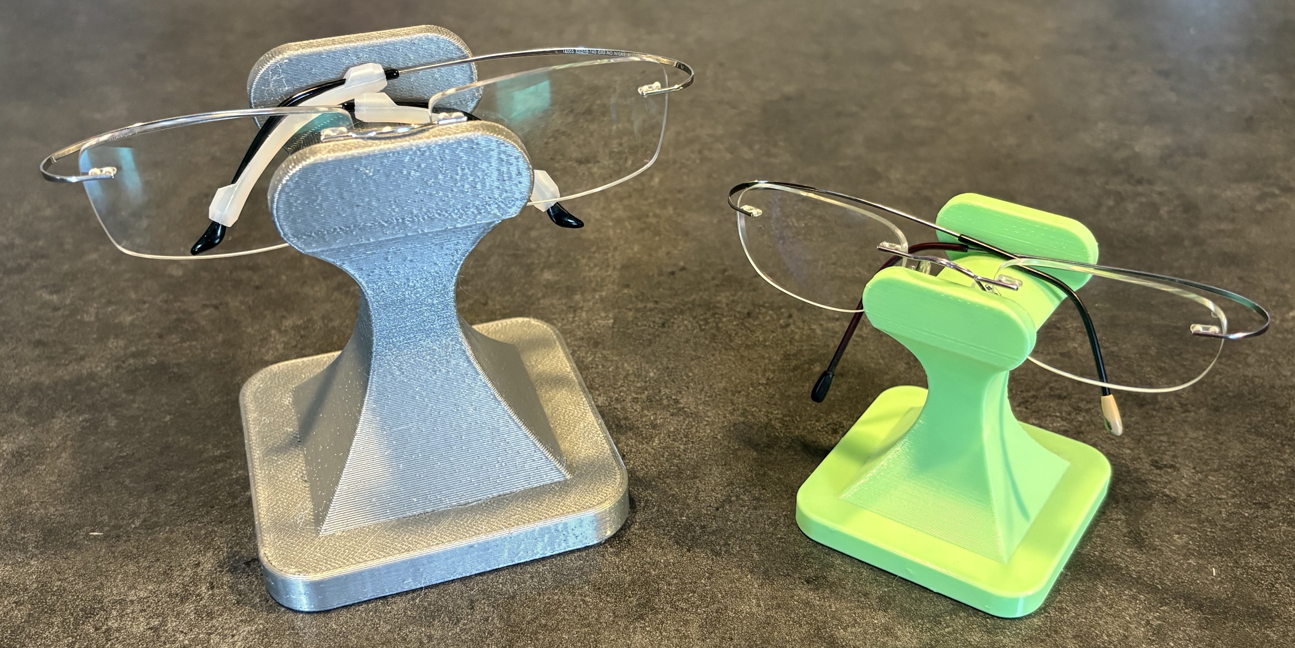 Glasses Table Stand