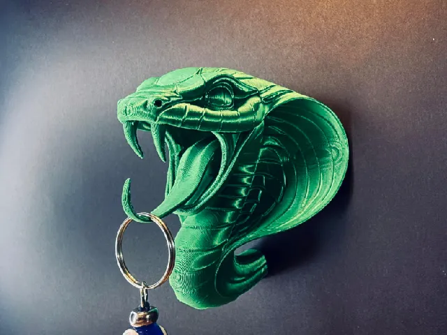 King cobra snake key chain wall mounted organizer