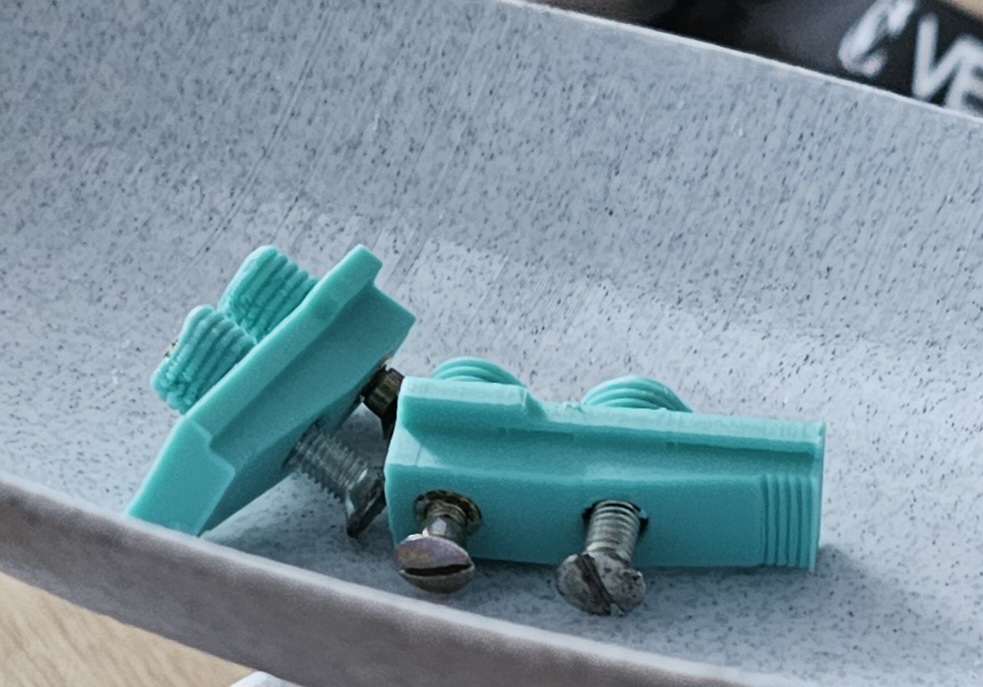 Hinge, Scharnier für Miele Schrank