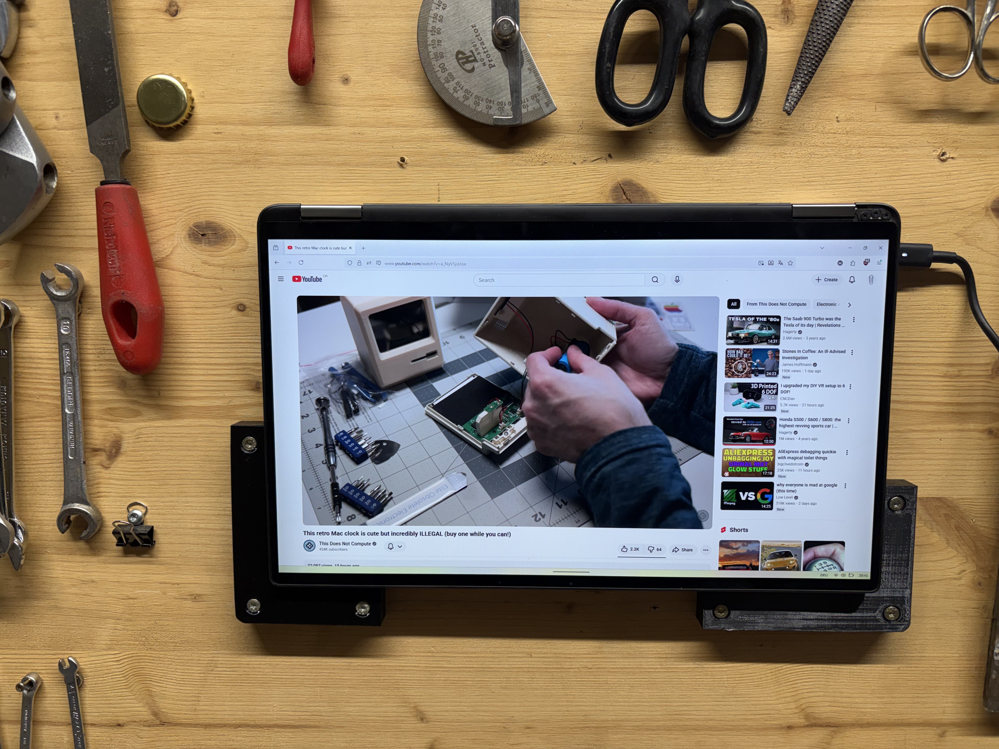 Wall mount 2-1 Tablet Dell 7400