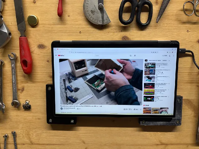 Wall mount 2-1 Tablet Dell 7400