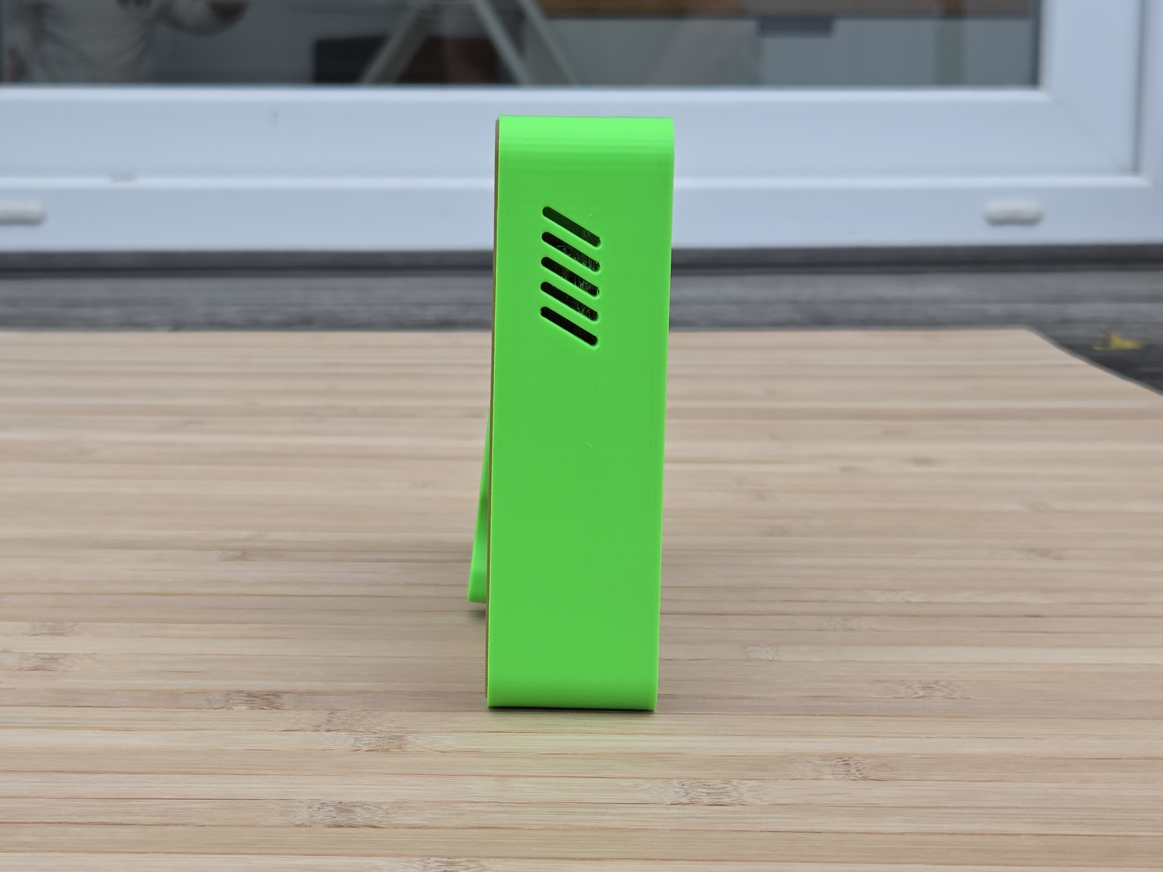 Raspberry Pi 7" Touch Display 2 Frame for RaspberryPi 4 - Horizontal - incl. Cutout - by Nerdiy.de — miniatura 6