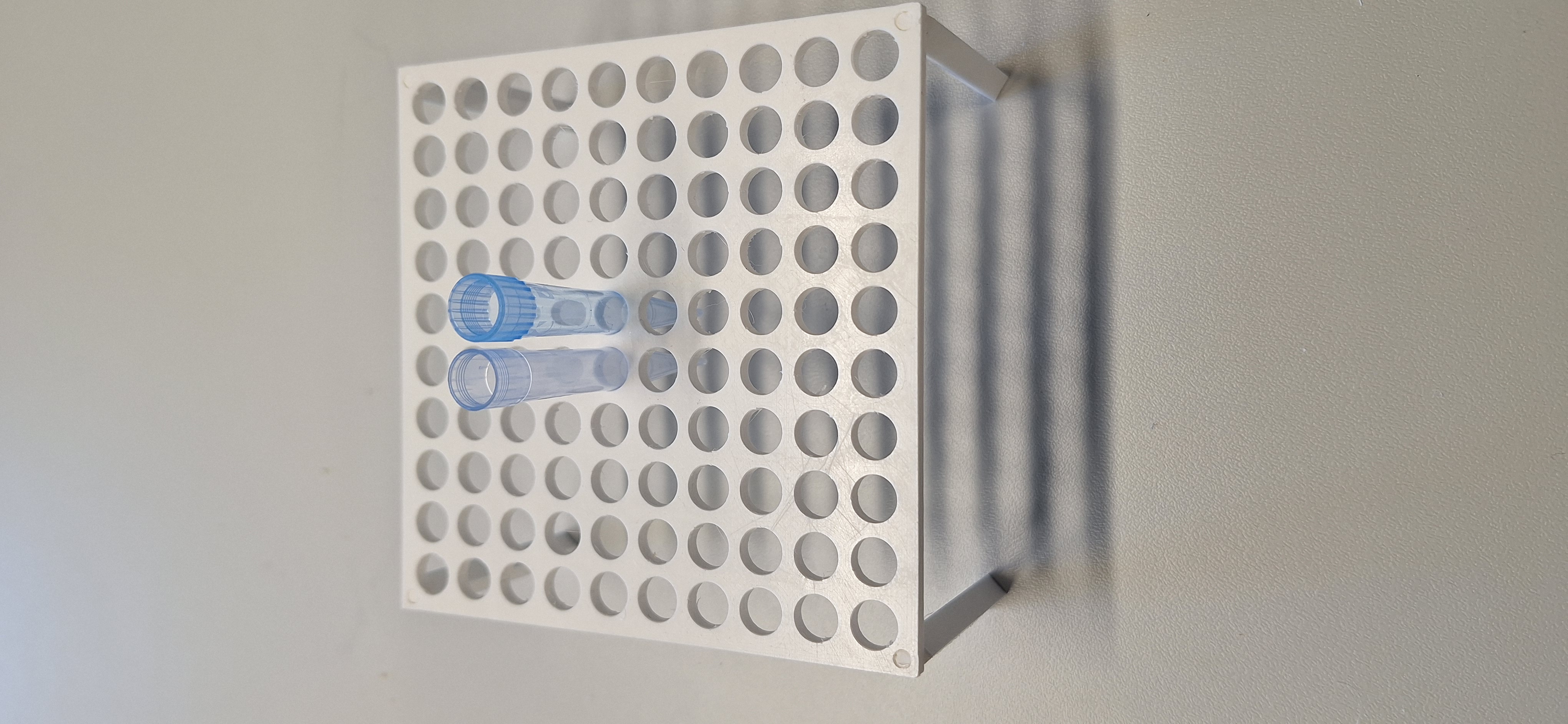 Pipette tip rack 200 µl or 1 ml 3D model