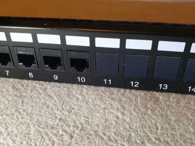 Keystone blind plug