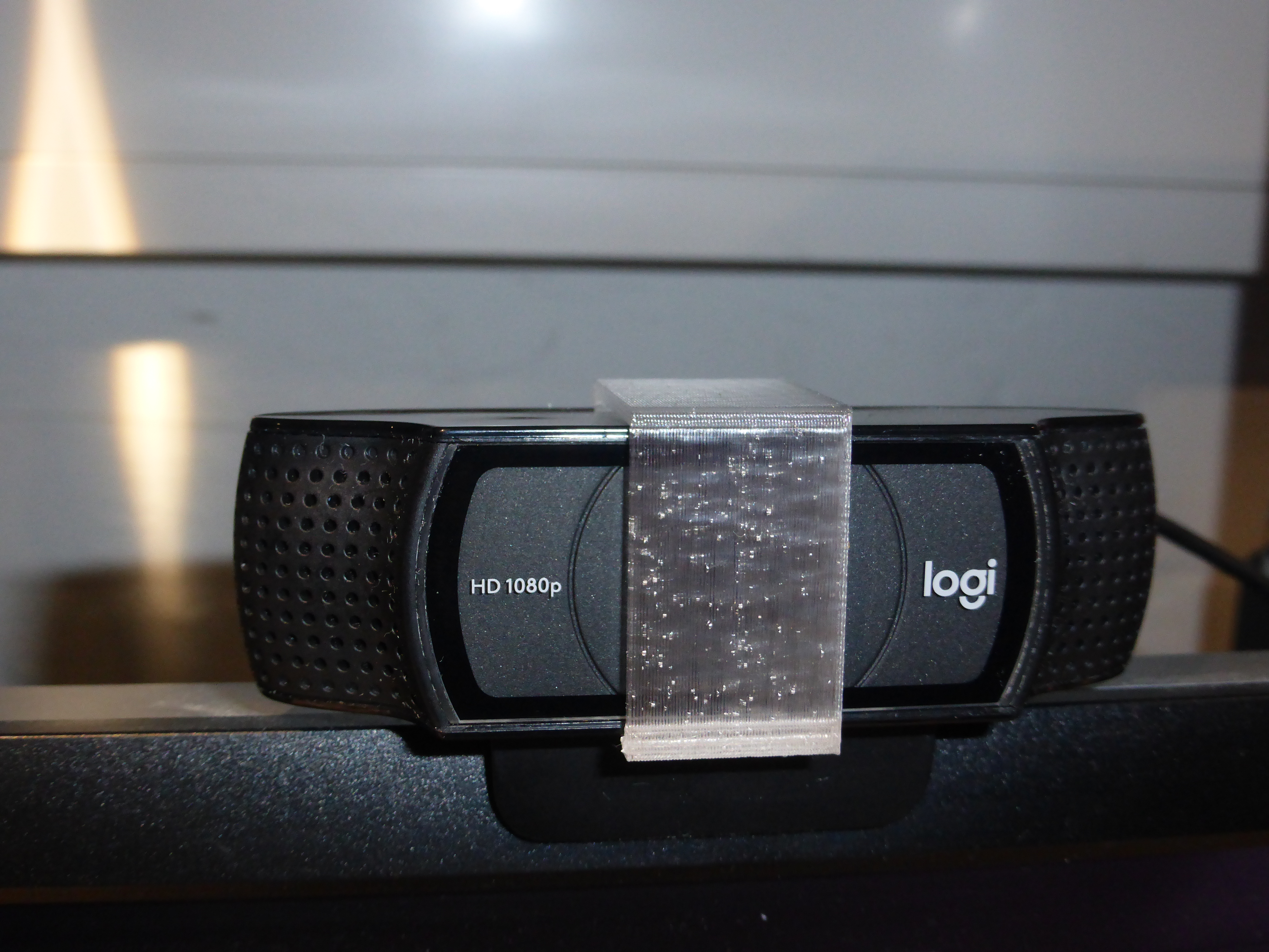 simple c920 web cam blind