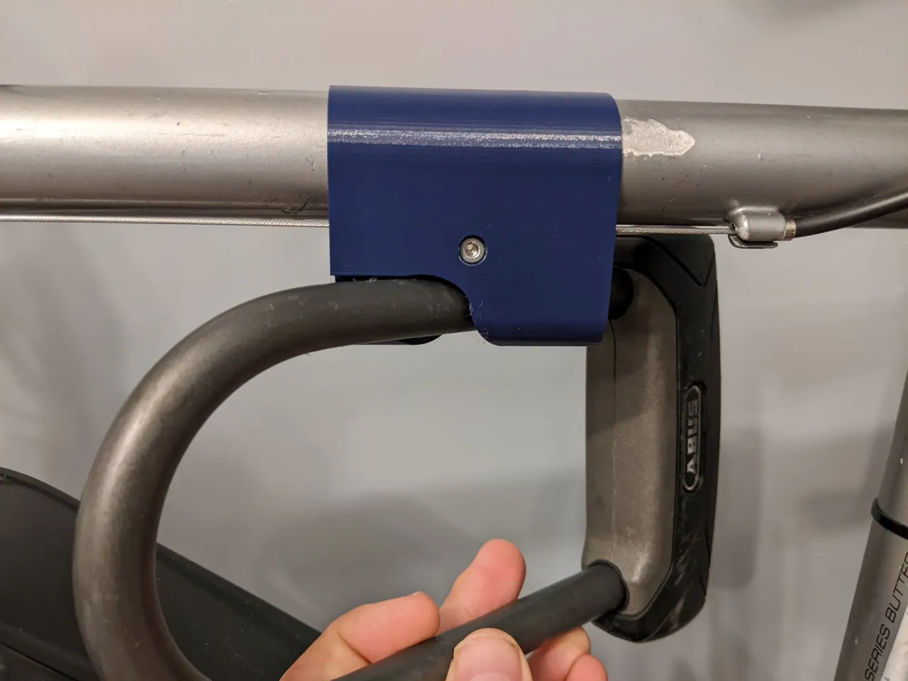 Universal U-Lock Mount by gandalf | Download free STL model ...