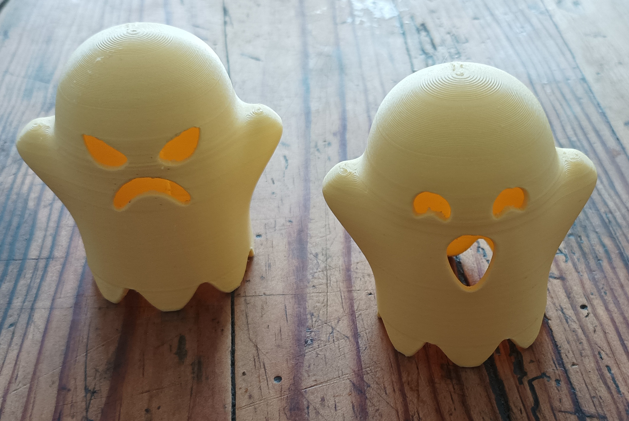Ghost Emoji improved (amélioré)