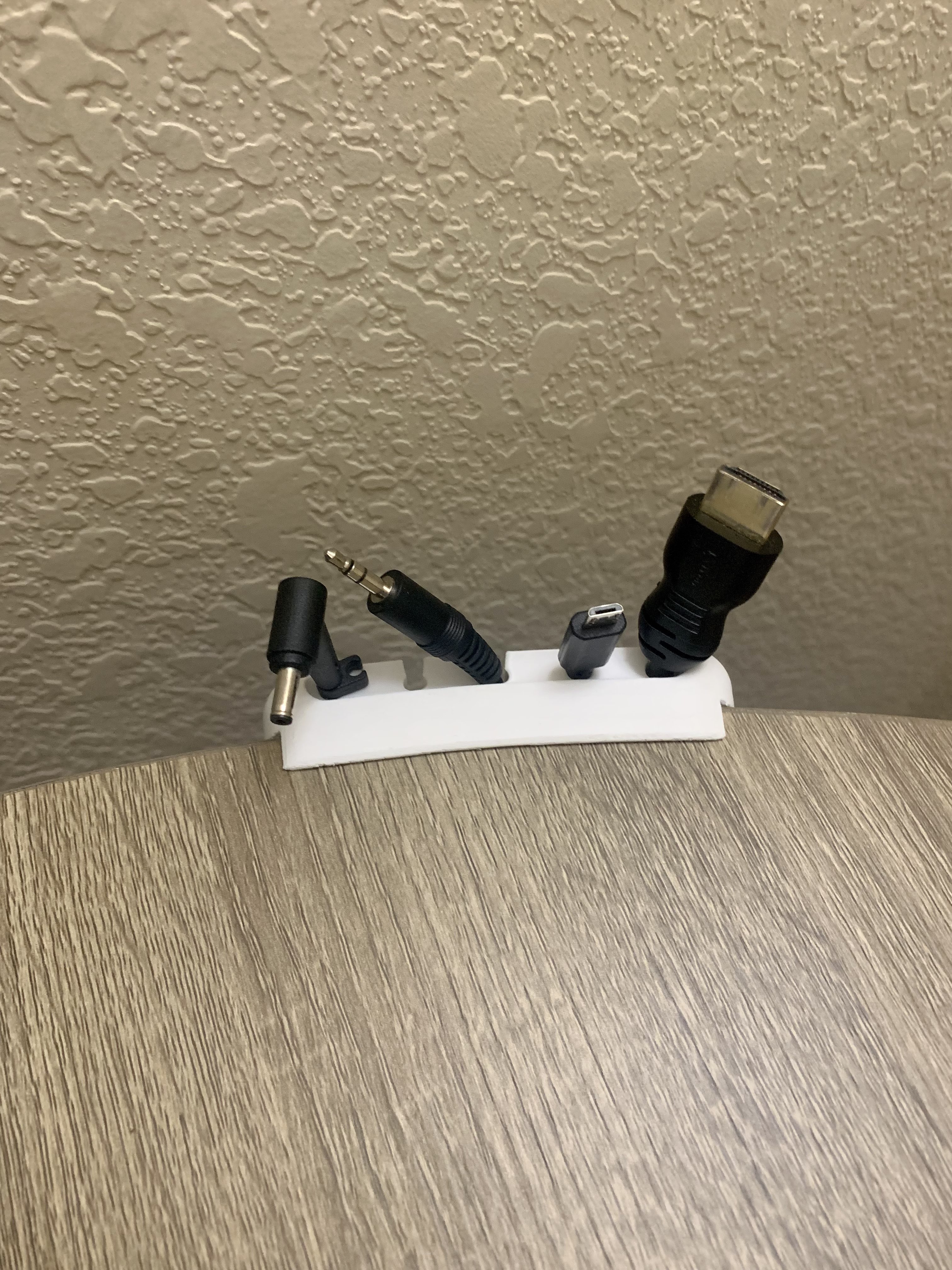 Cable Holder for Curved Desk