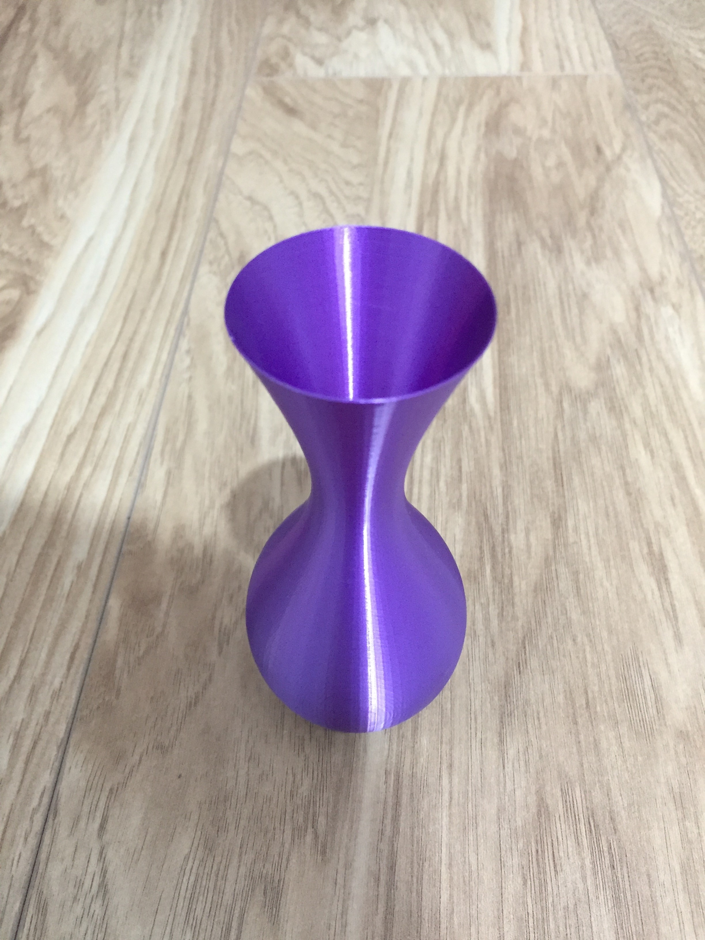 A simplistic vase