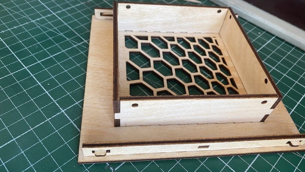 lasercut fume extractor — miniatura 3