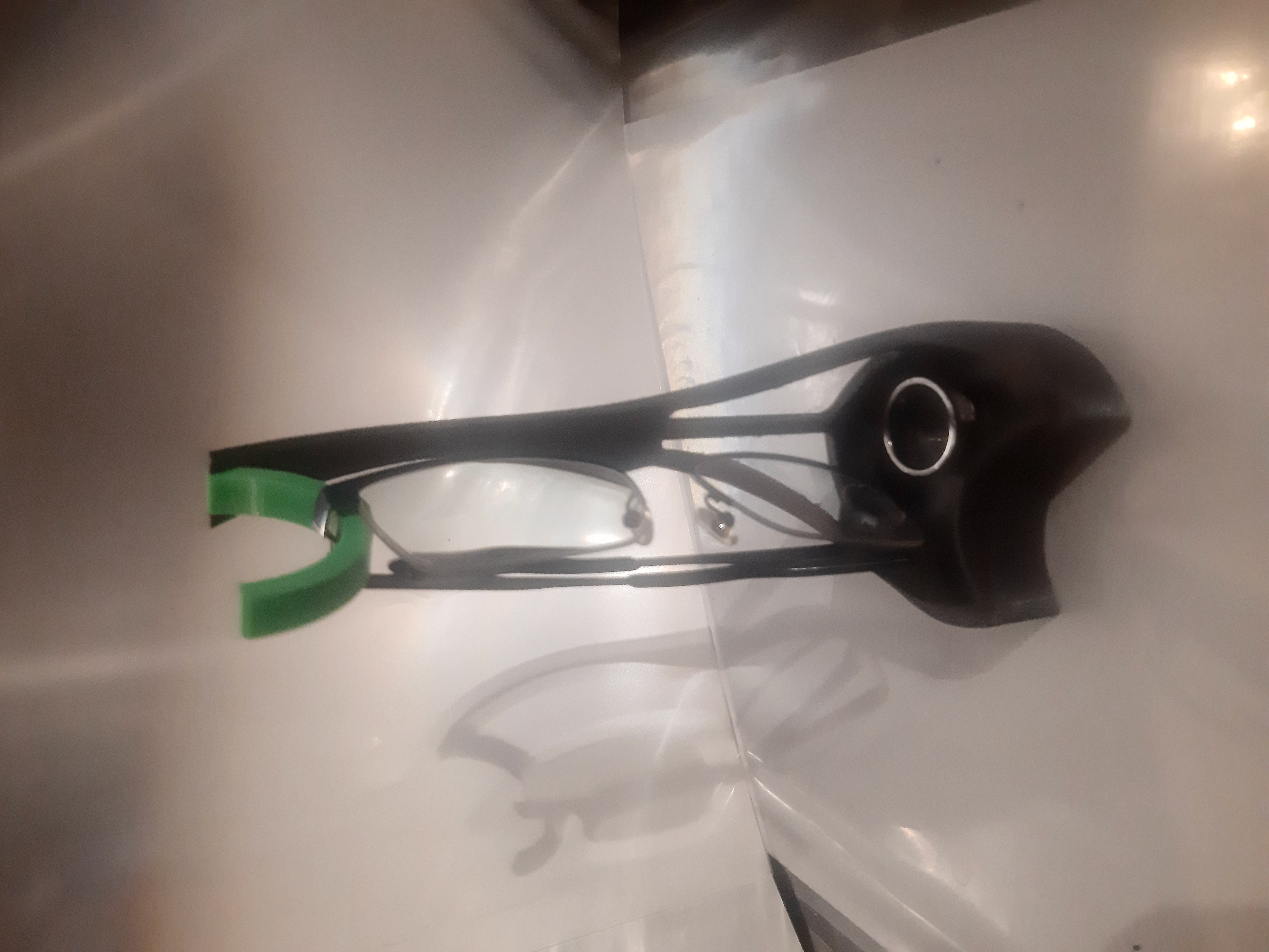 stand glasses
