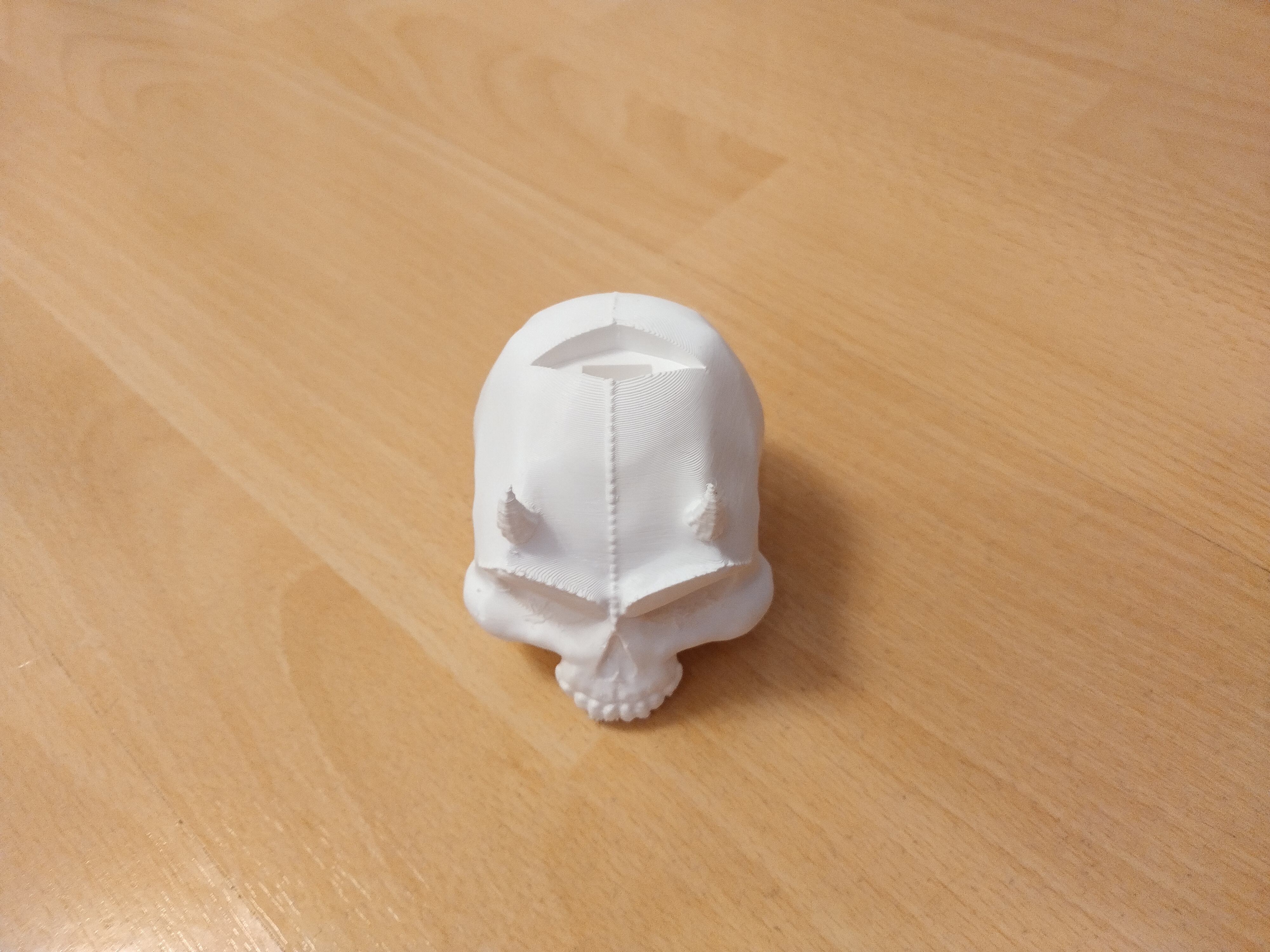 Miniatura 2 do modelo 3D Demon Head USB Holder