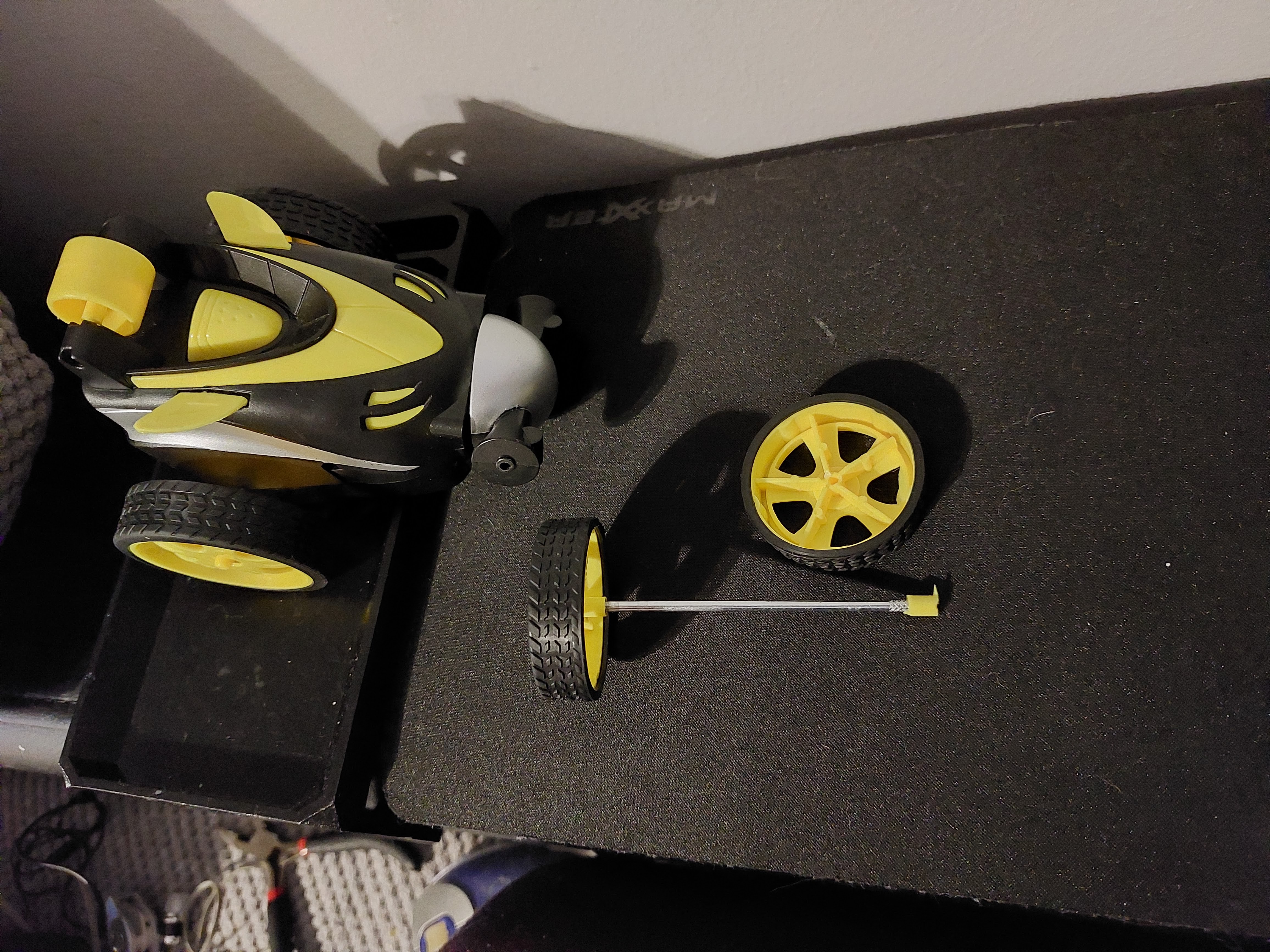 Miniatura 2 do modelo 3D Replacement wheel for remote controlled car.