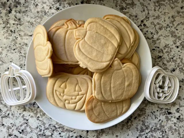 Pumpkin/Jack-O-Lantern Cookie Cutters