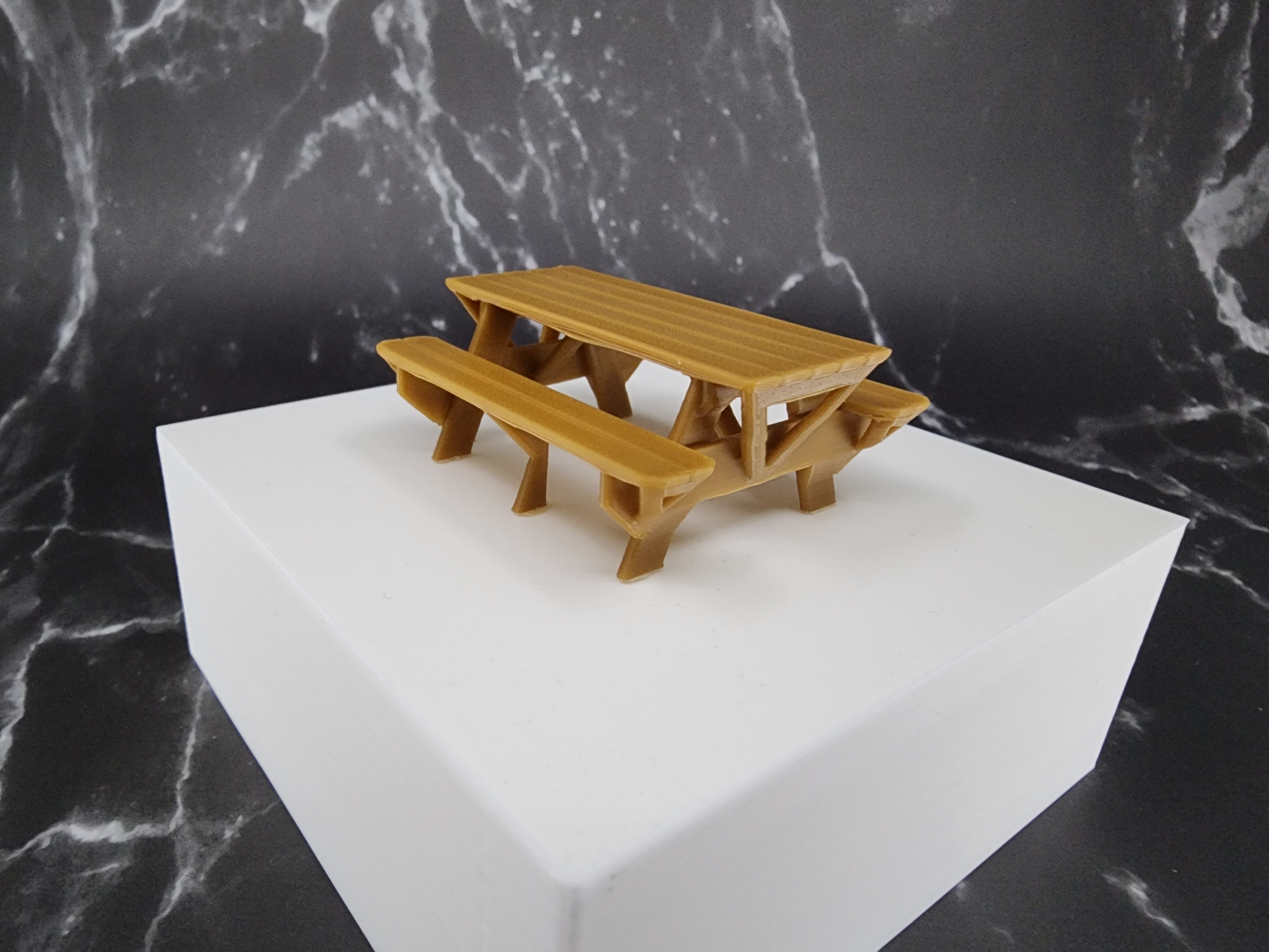 Dollhouse Picnic Table by Spool Designs | Download free STL model ...