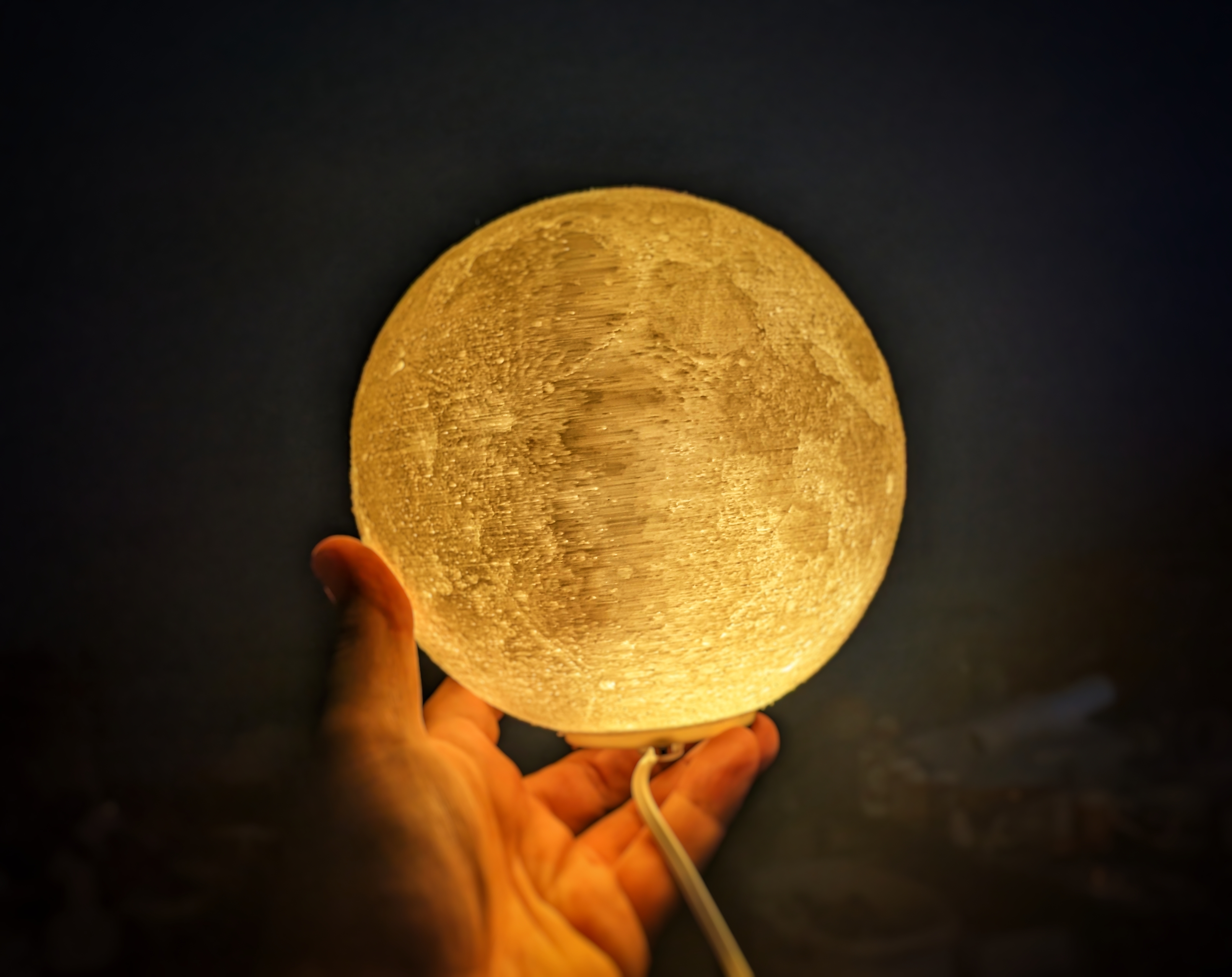 Miniatura 5 do modelo 3D Moon Lamp