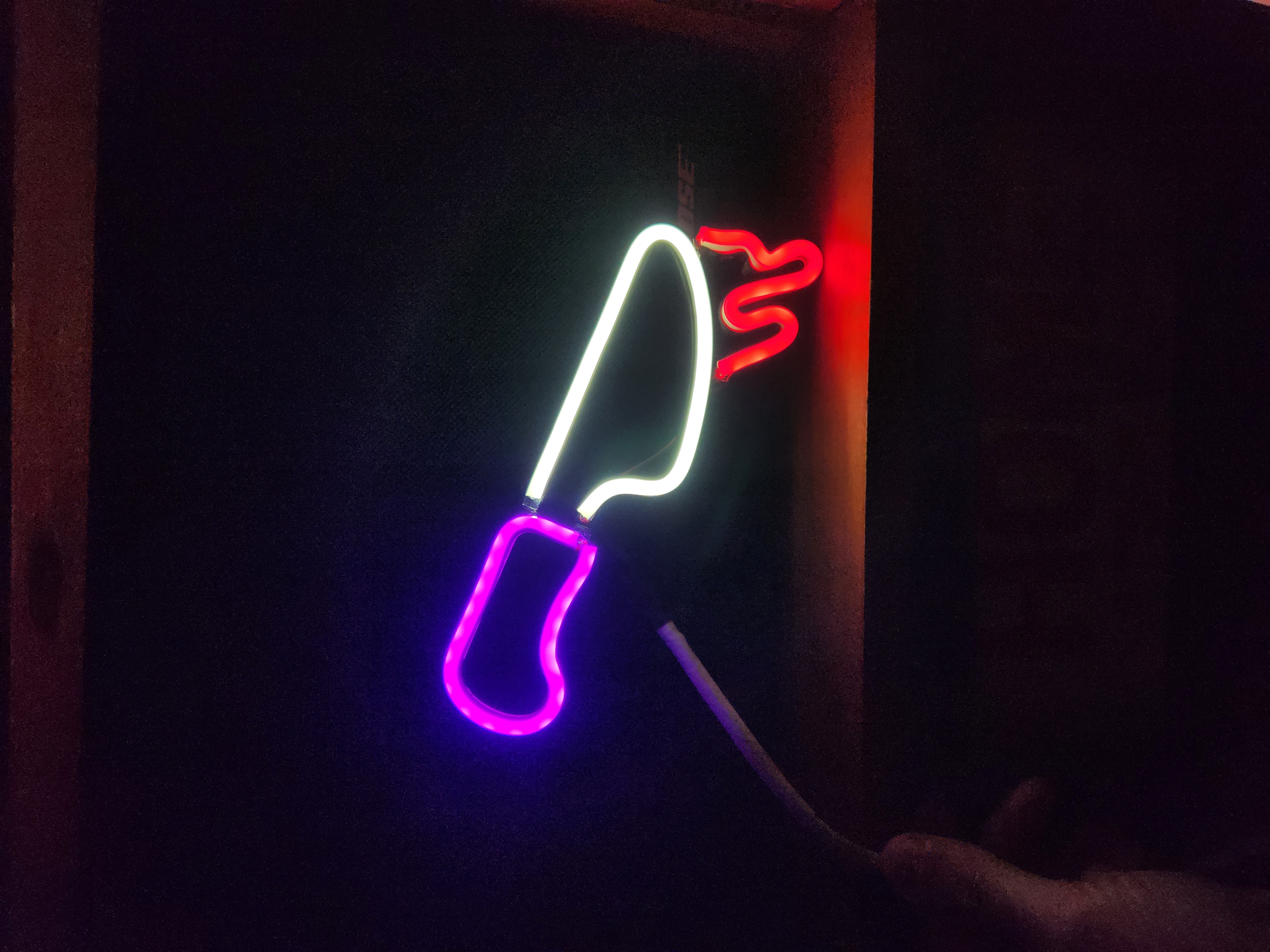 LED Neon Bloody Knife