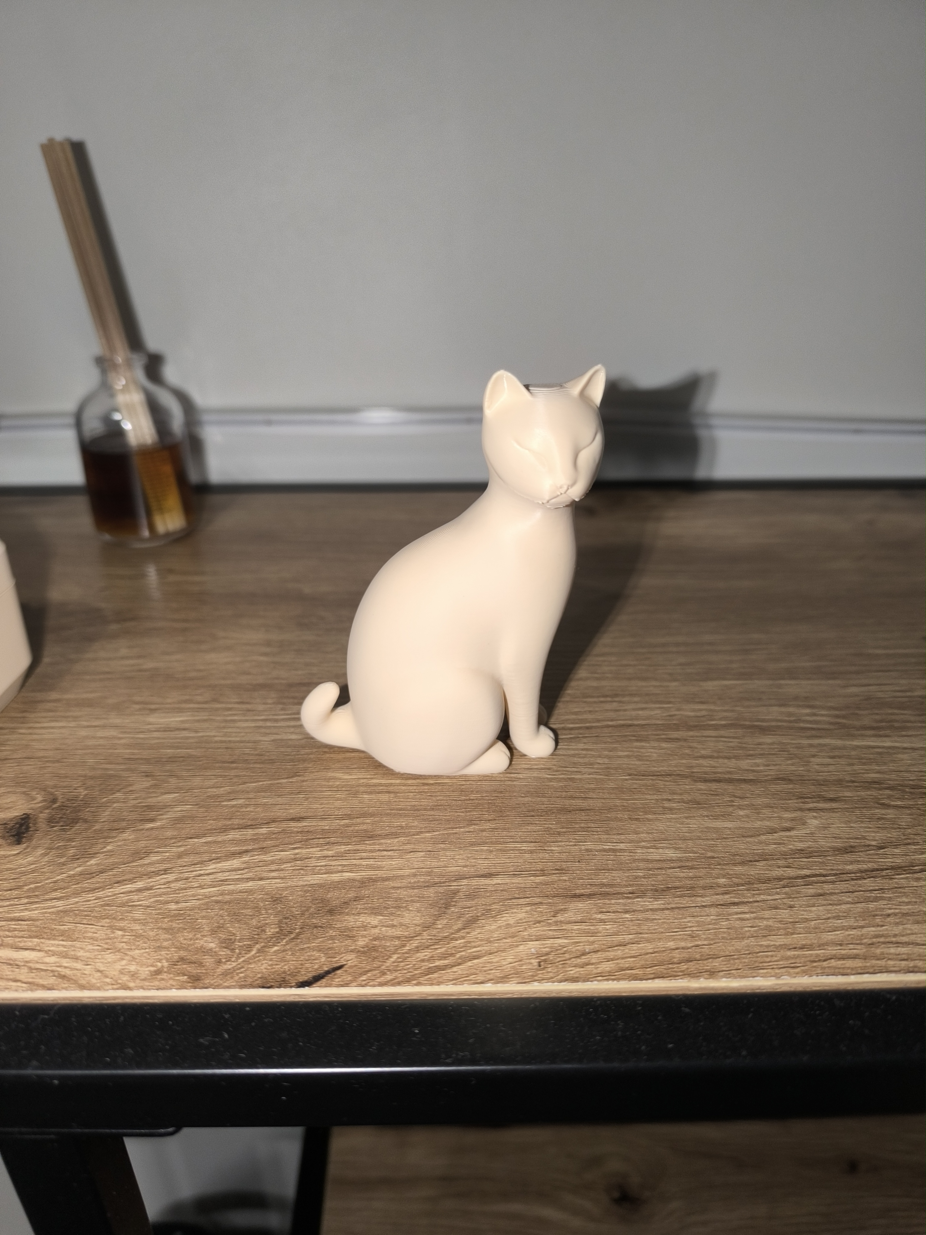 Miniatura 3 do modelo 3D Minimalist Cat Statue