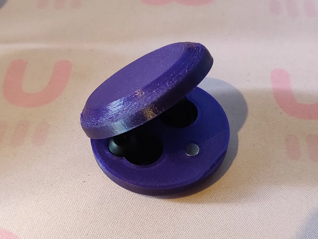 Free 3D file Slim Loop Earplug Case Mk2 ⚙️・3D printer design to