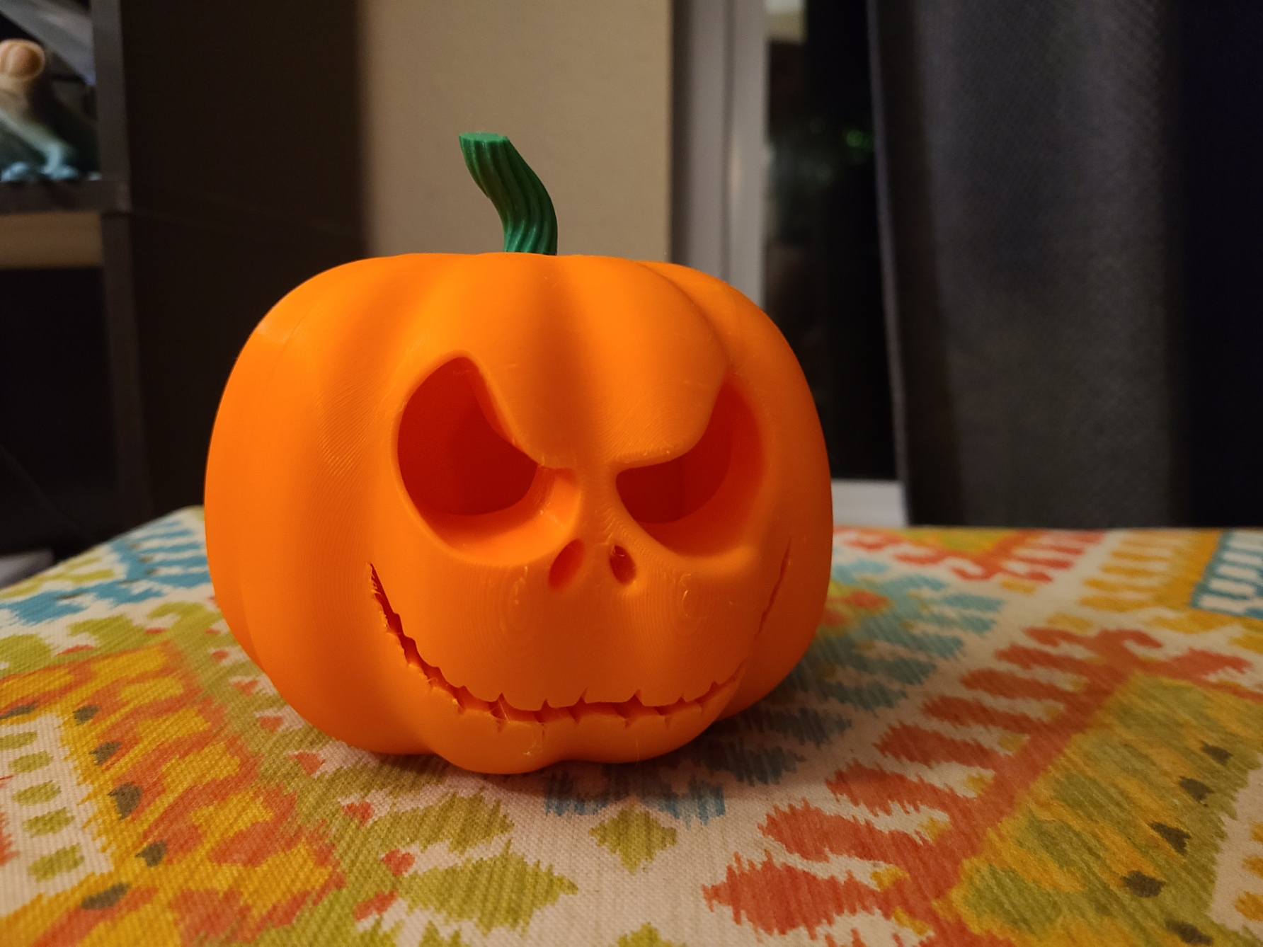 Jack-O-Lantern with Mag Swapple Face