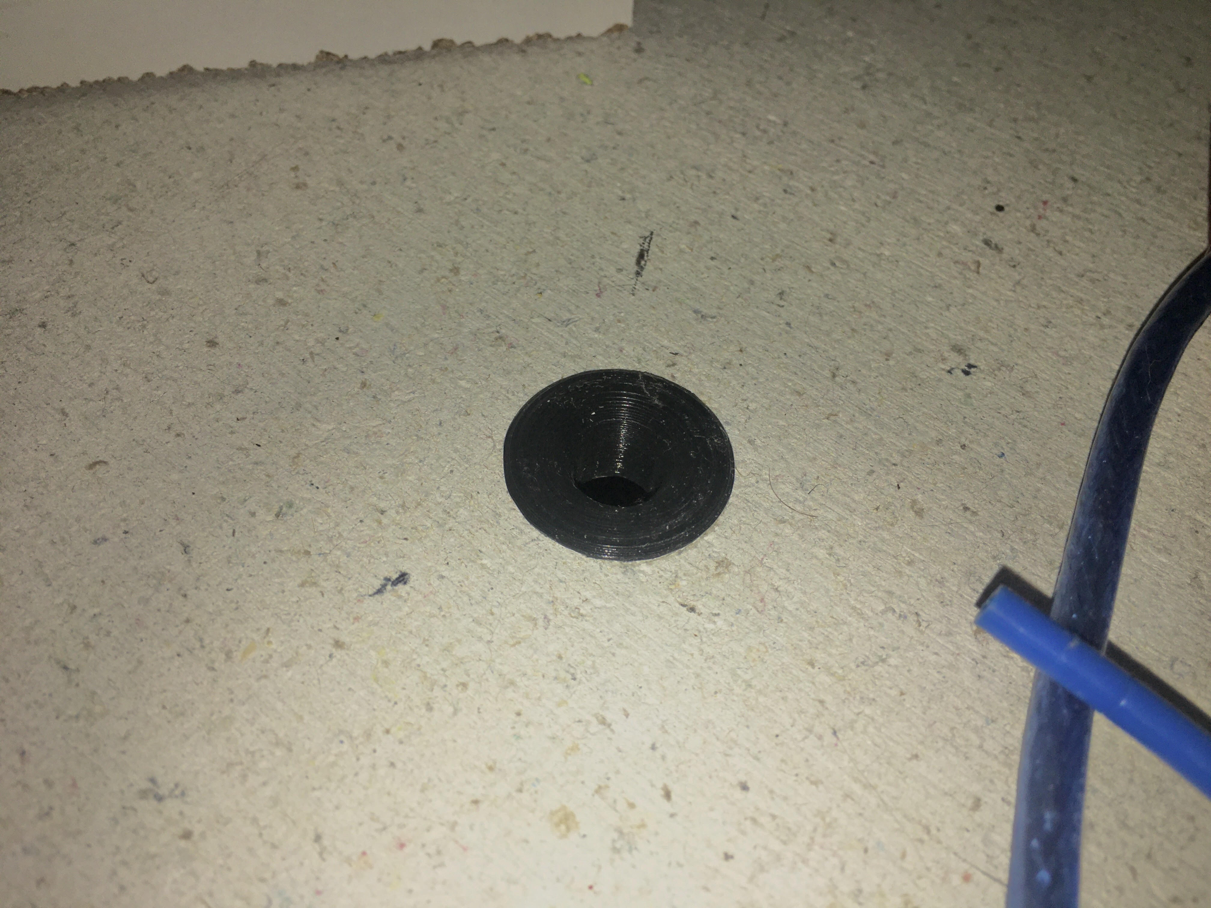 fillament hole