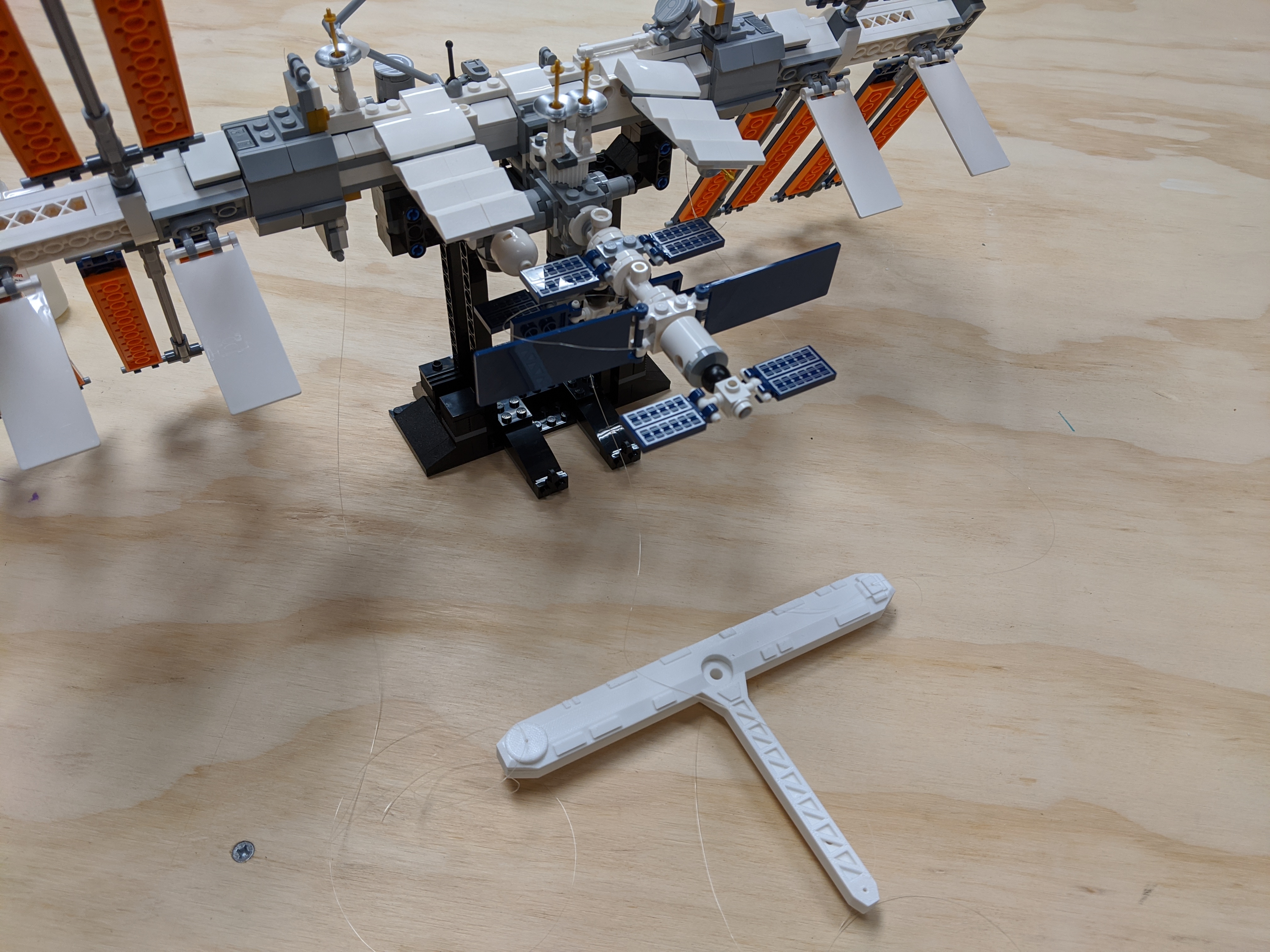 Iss cheap model lego