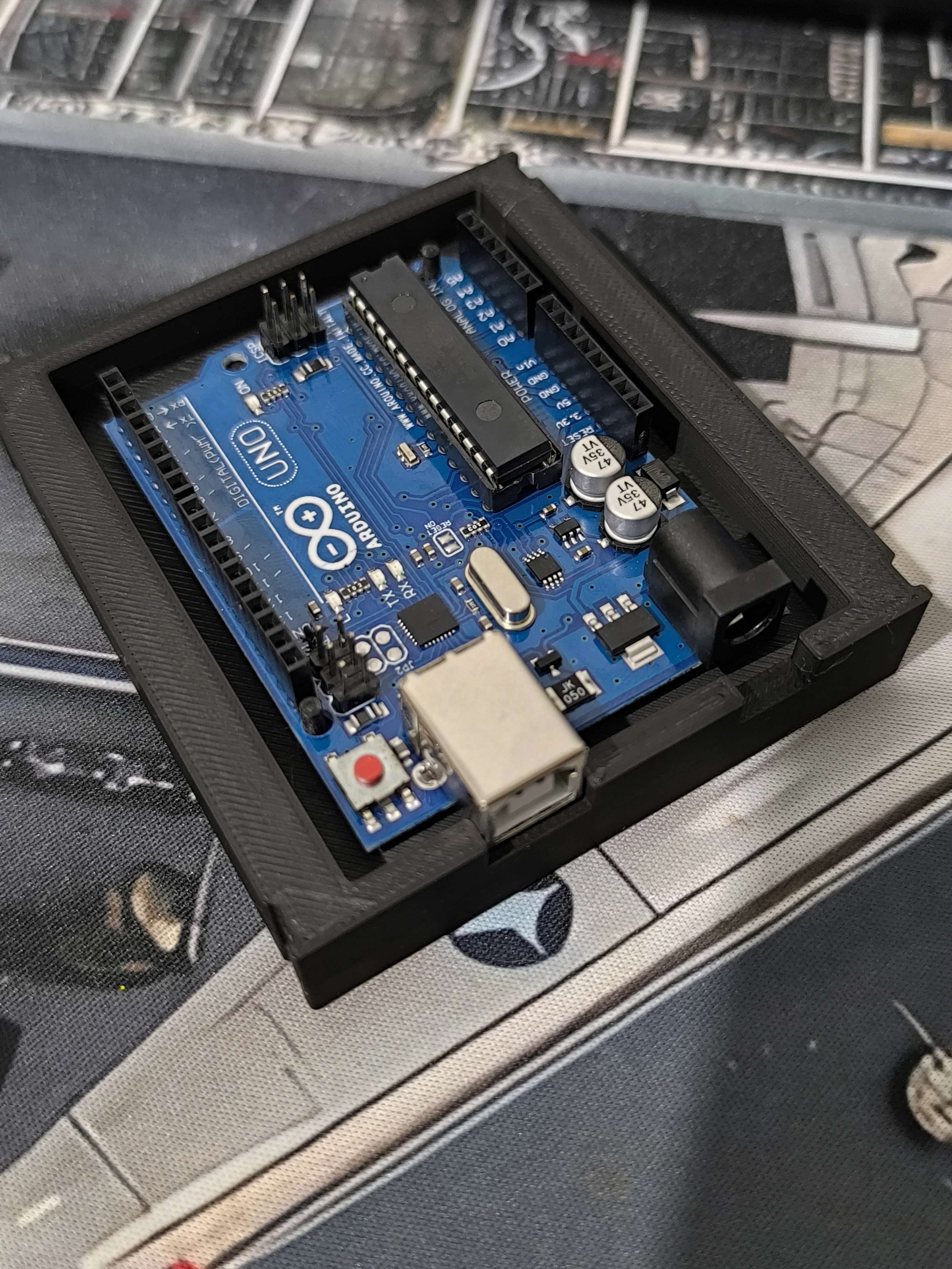 Arduino UNO R3 Case with BreadBoard supports
