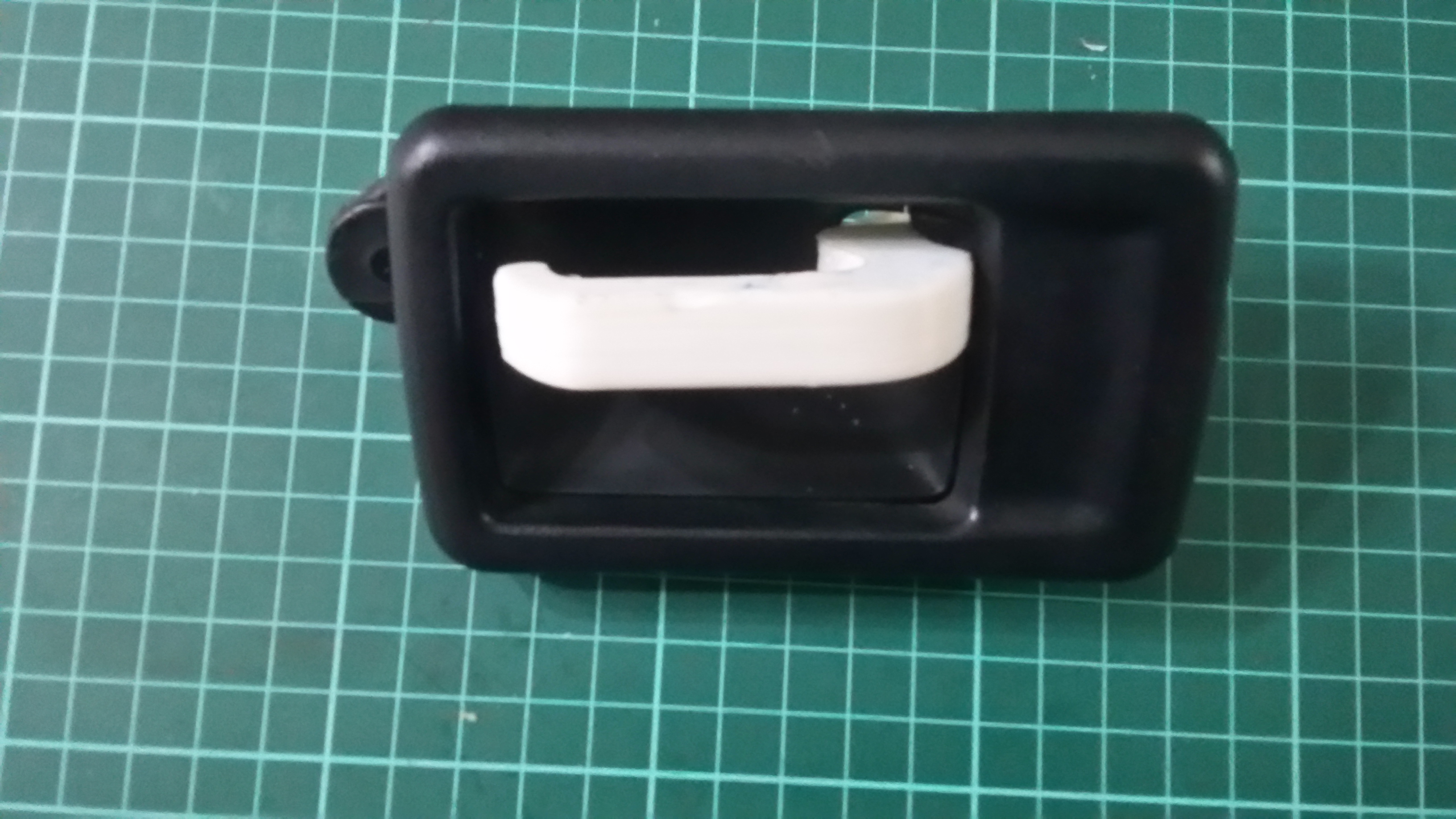 Peugeot Door Arm