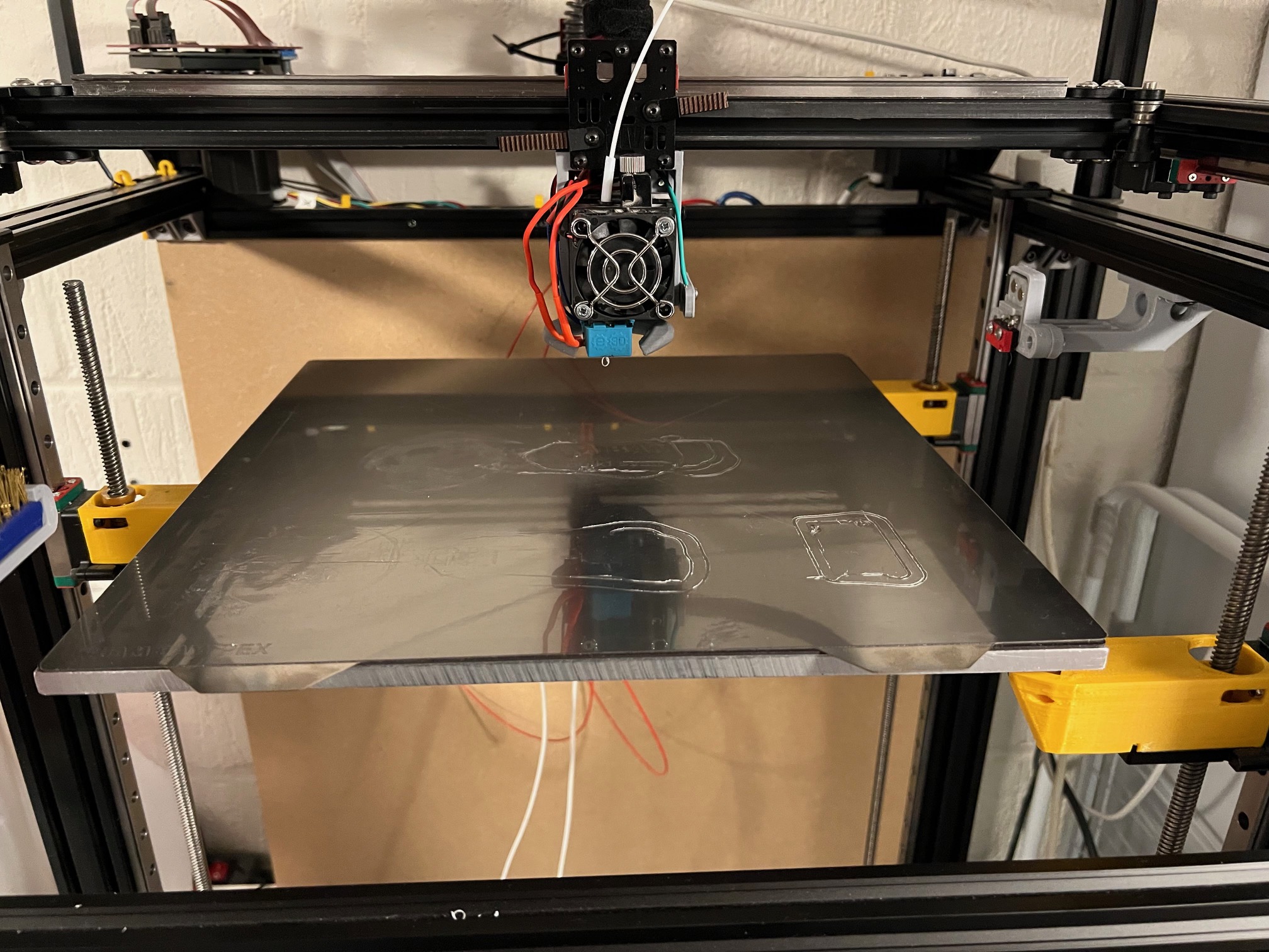 Kinematic bed coupling on a BLV cube by Lucky Printer by TAC Download