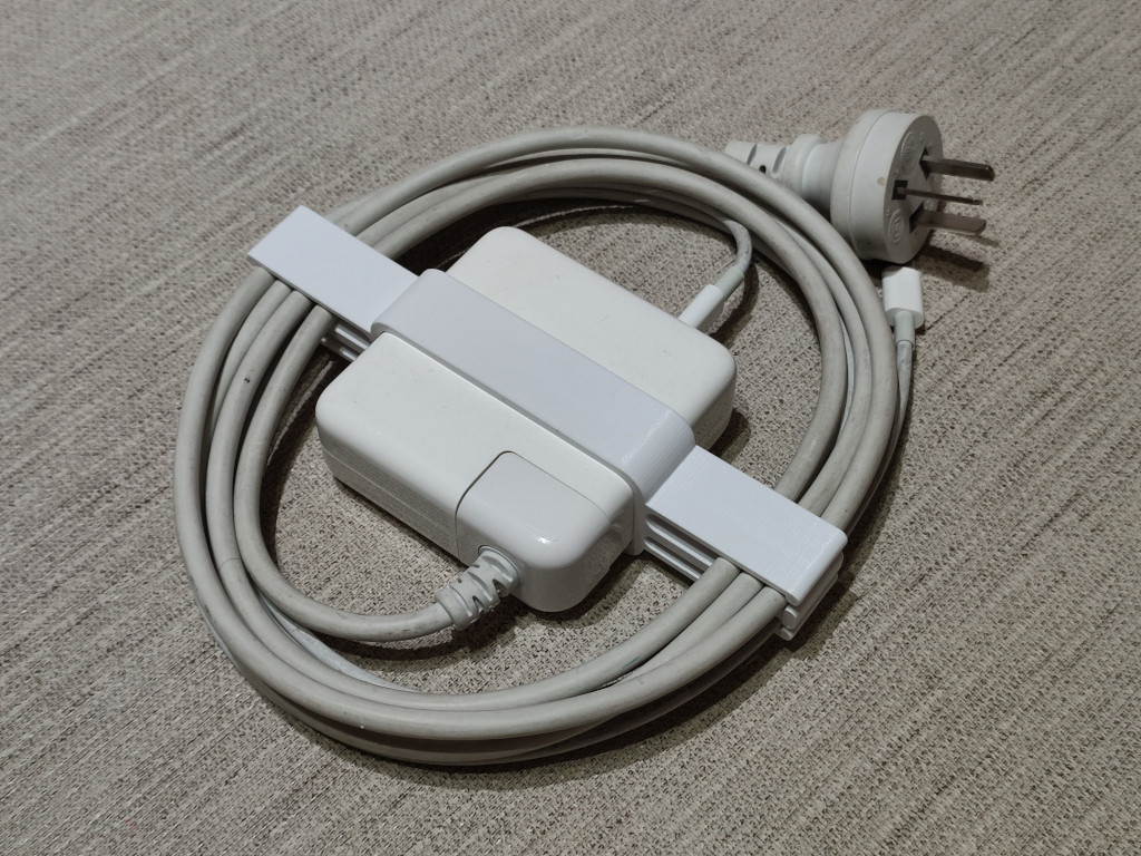 Power cord clip for Apple Mac by fokerman Download free STL model