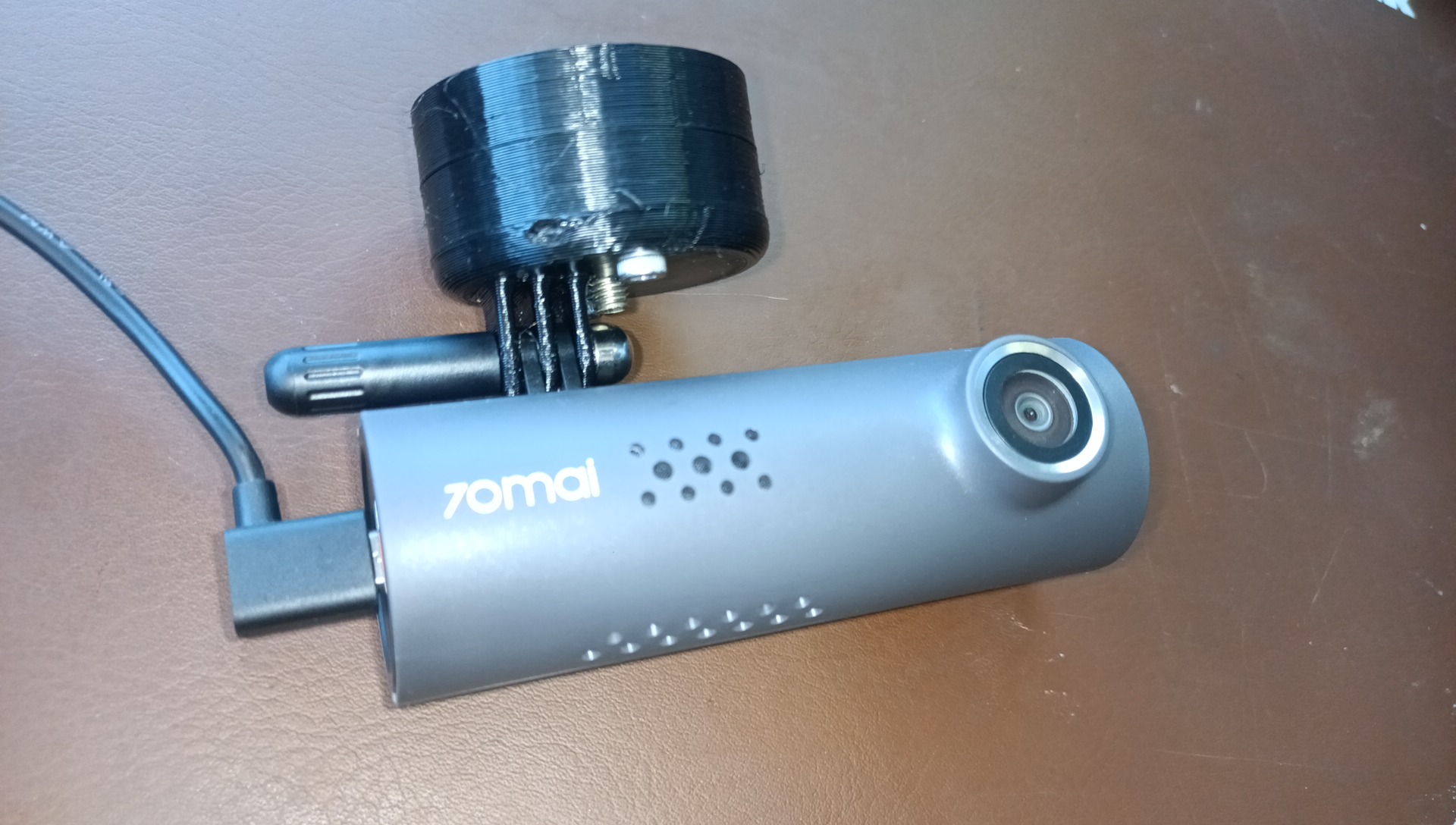 70-Mai dashcam mount forVW Transporter without rear view mirror on the windscreen