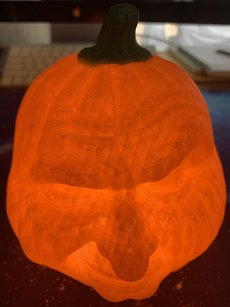 Miniatura 2 do modelo 3D Grumpy Pumpkins Recessed for LED Lights