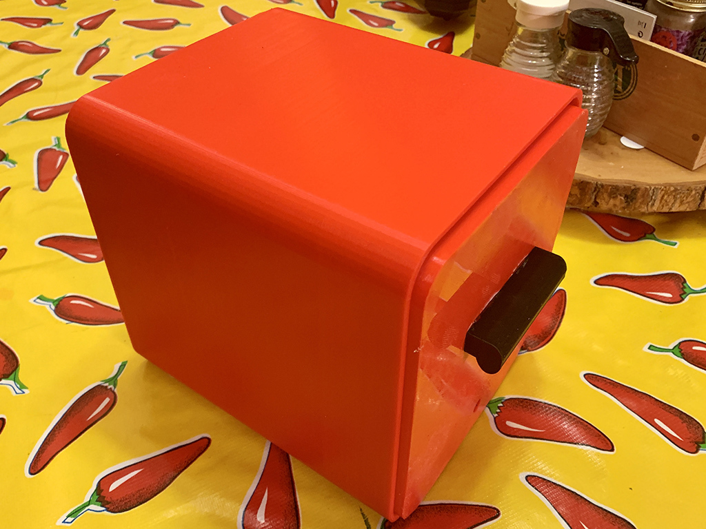 Breadbox & Slicing Guide by mistrmakr Download free STL model