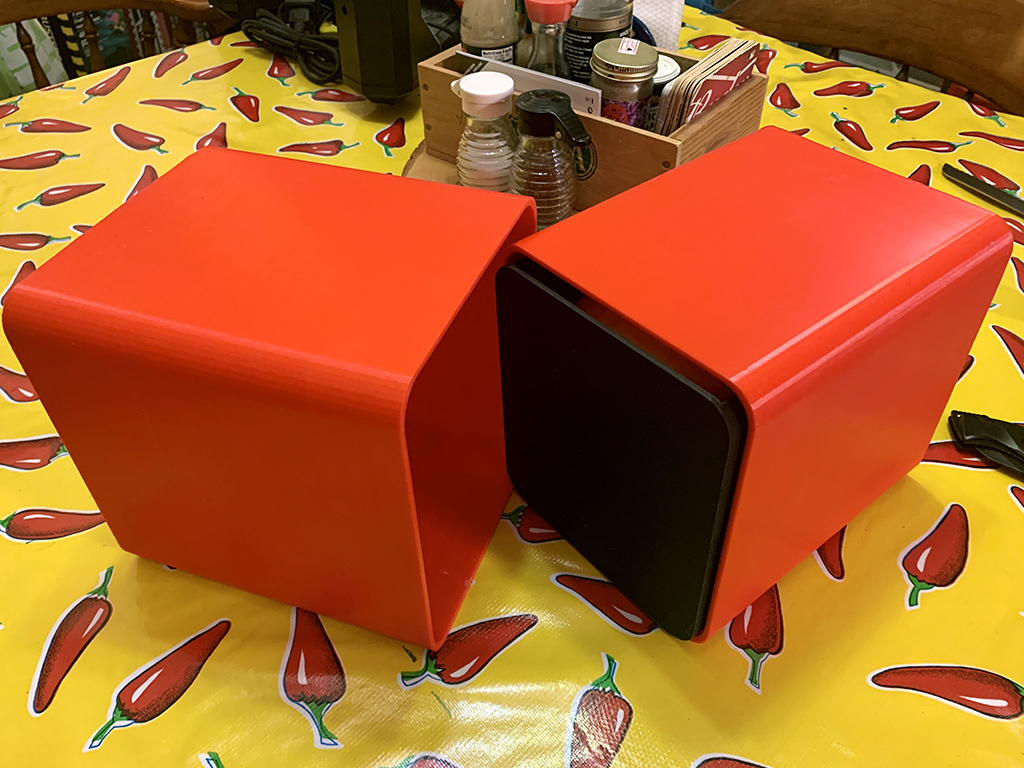 Breadbox & Slicing Guide by mistrmakr Download free STL model