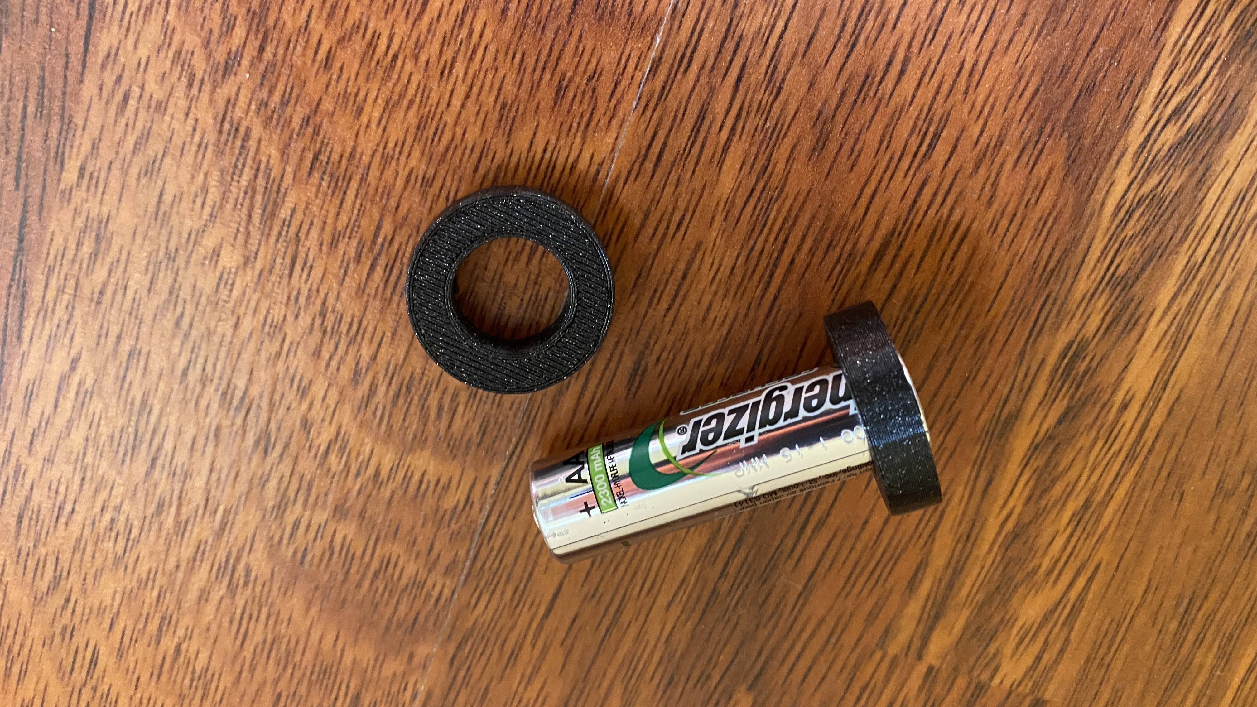 Battery adaptor from AA to C size